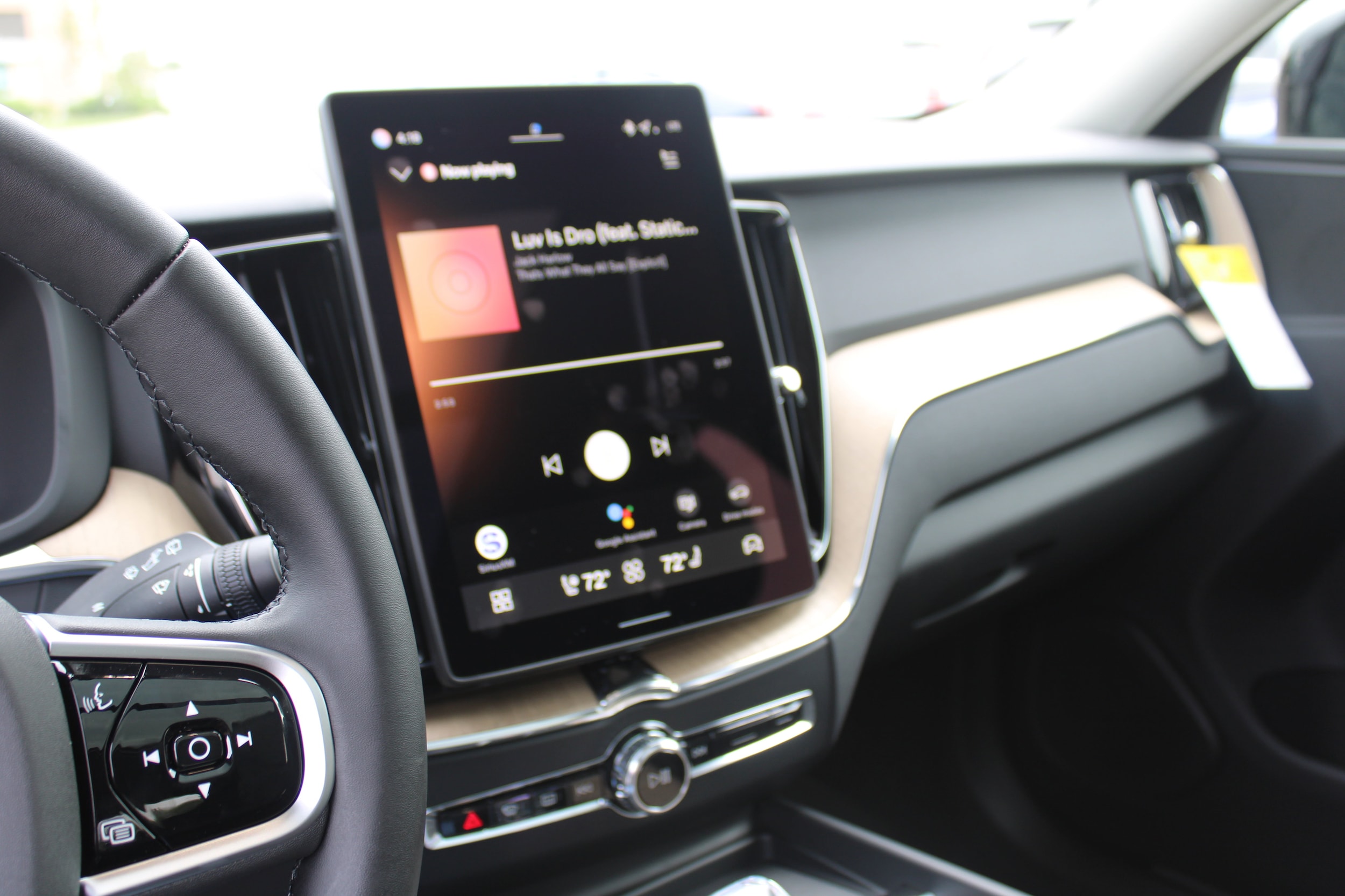 2026 Volvo XC60 Plus - Photo 30