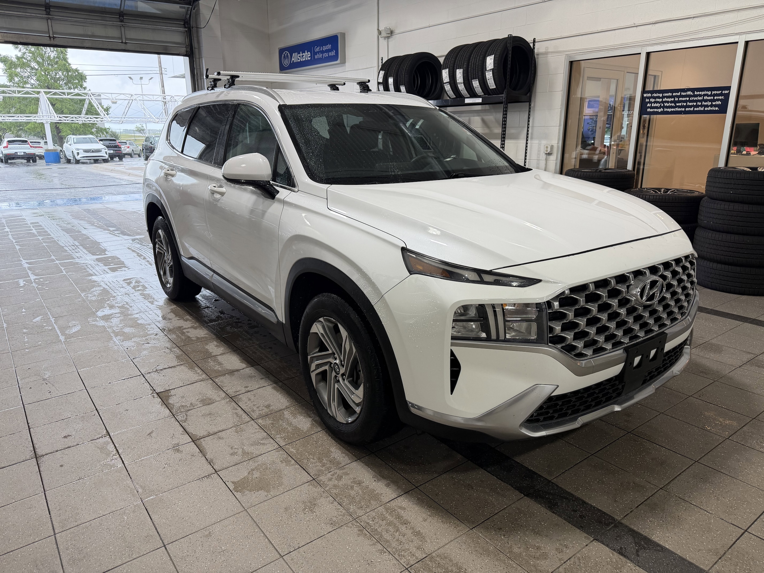 2021 Hyundai Santa Fe SEL 2.5's photo