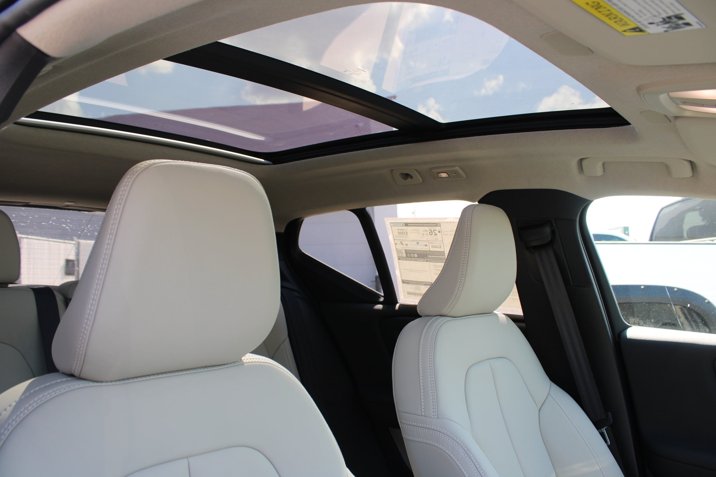 2026 Volvo XC40 Ultra - Photo 41