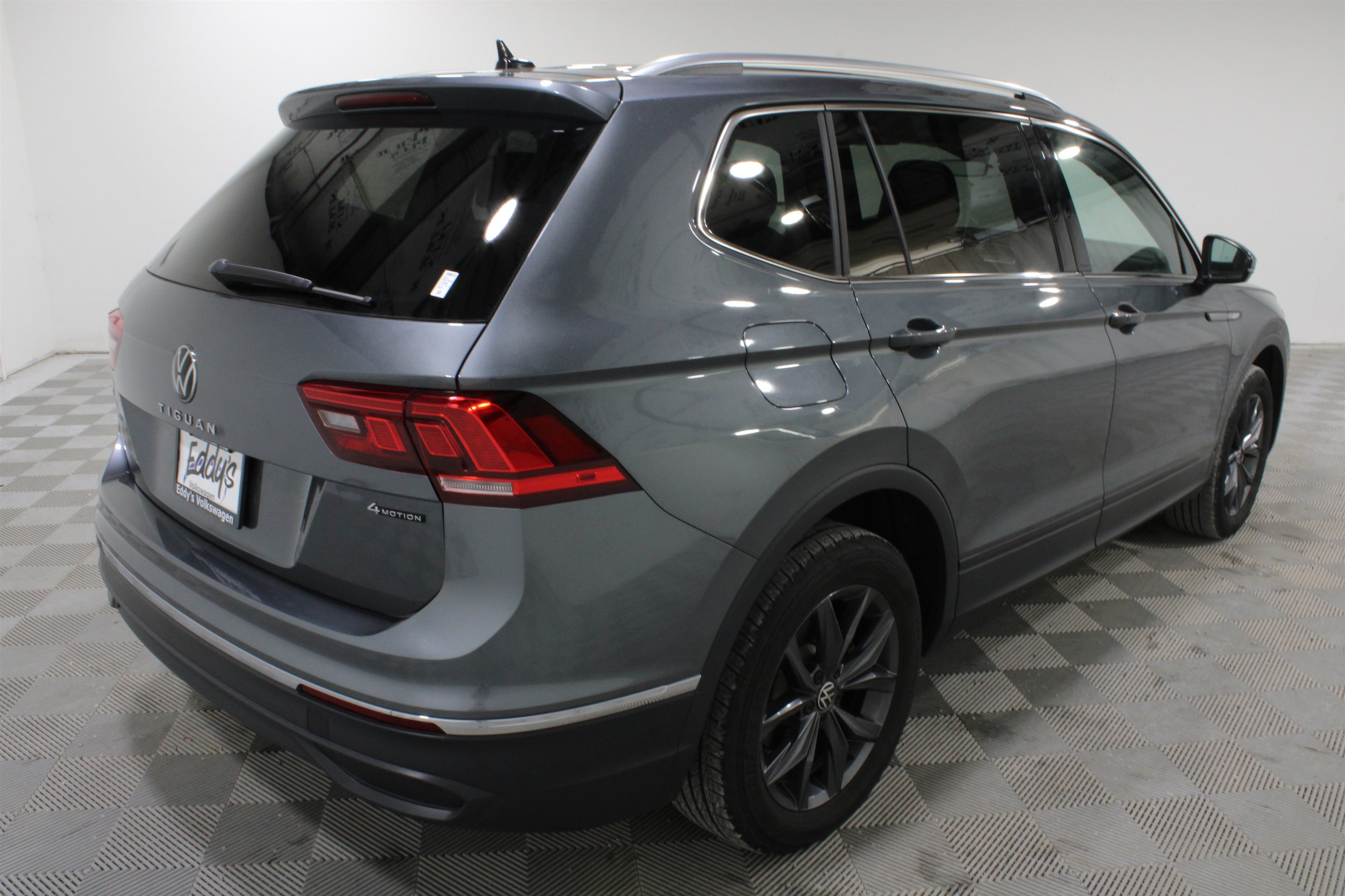 2024 Volkswagen Tiguan SE - Photo 27