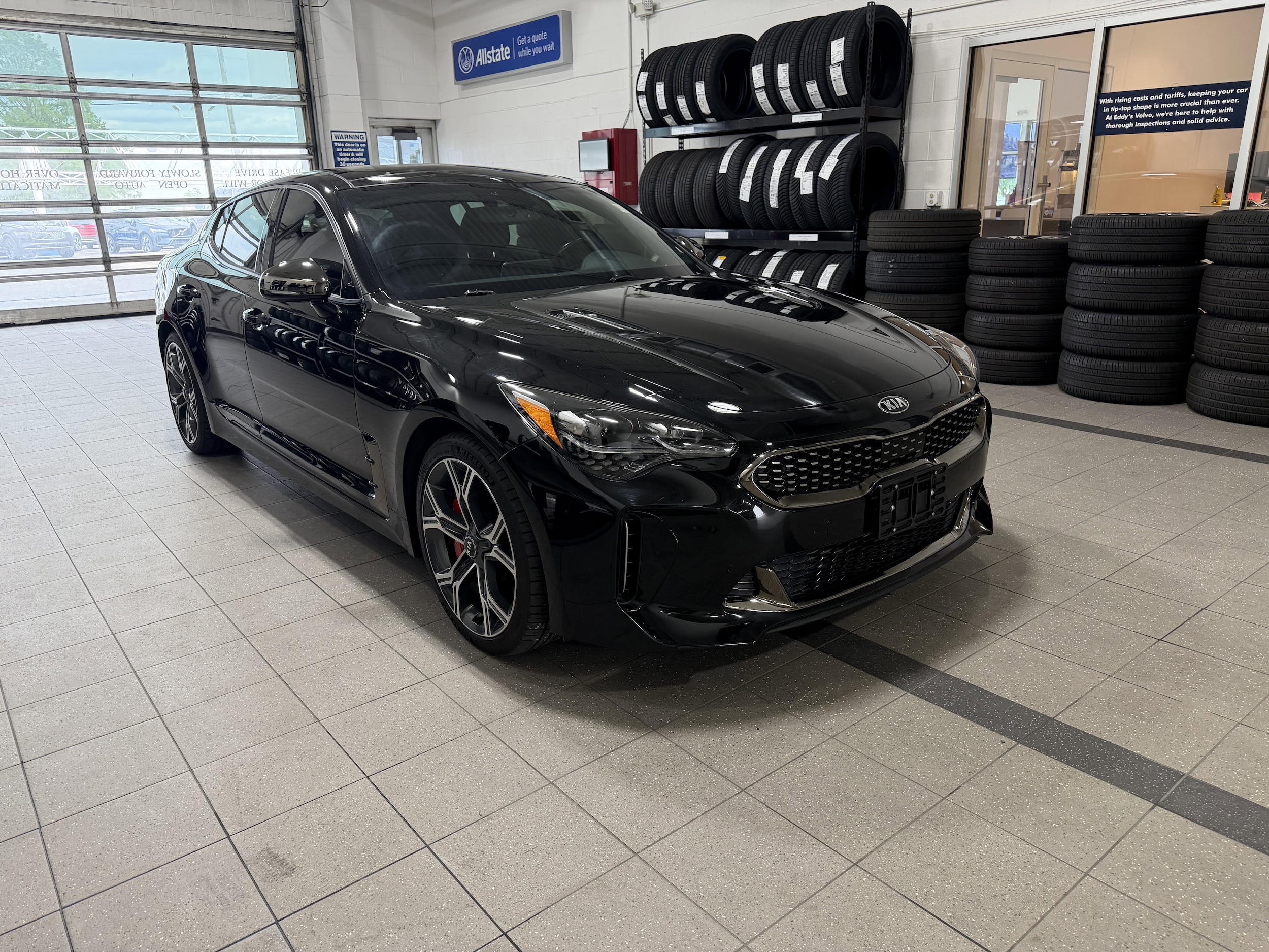 2018 Kia Stinger GT1's photo
