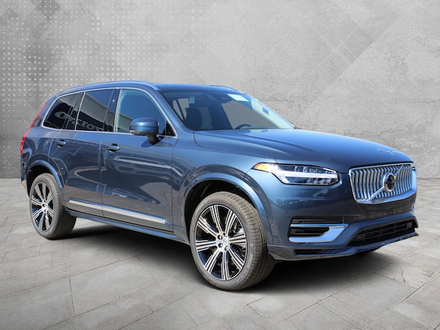 2025 Volvo XC90 plug-in hybrid T8 Plus 7-Seater SUV