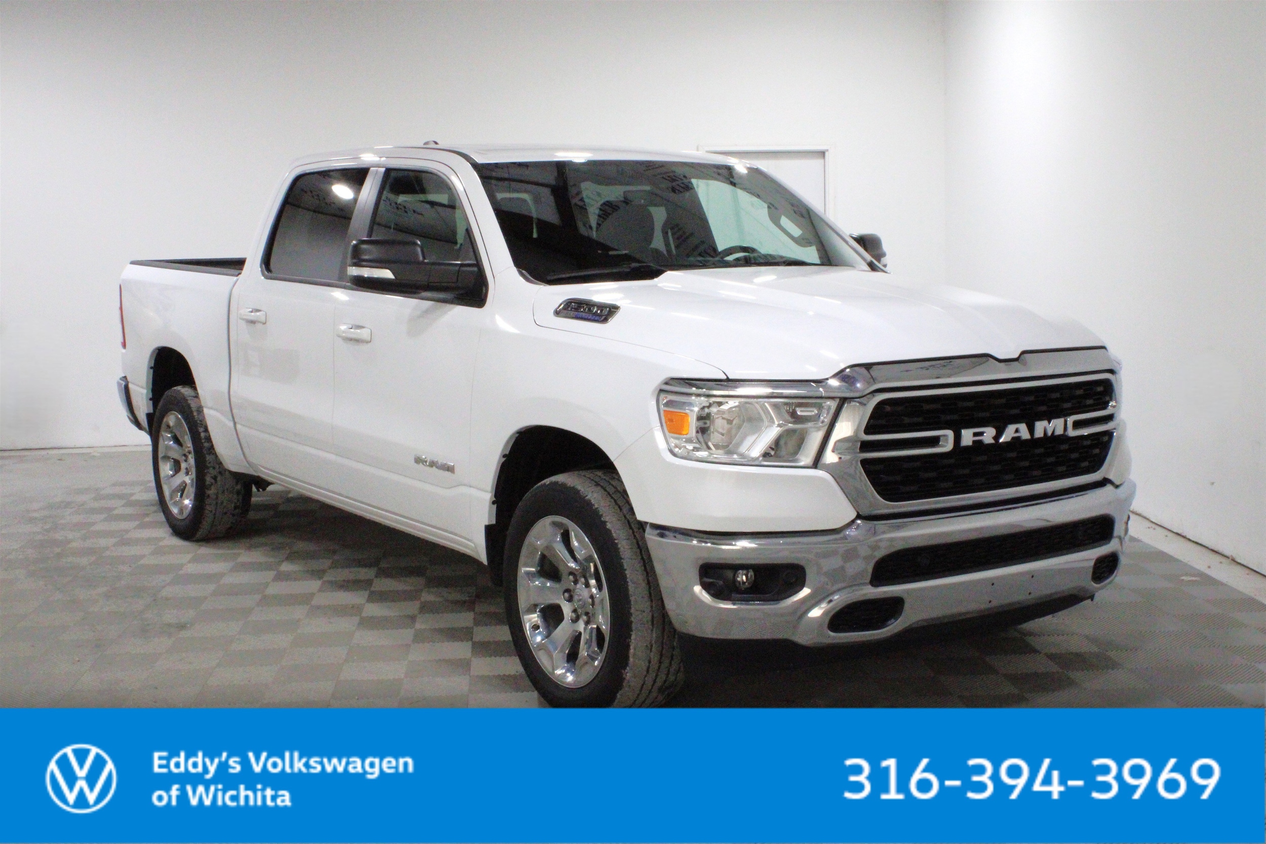 2022 RAM 1500 Big Horn/Lone Star 4x4 Crew Cab 5'7's photo