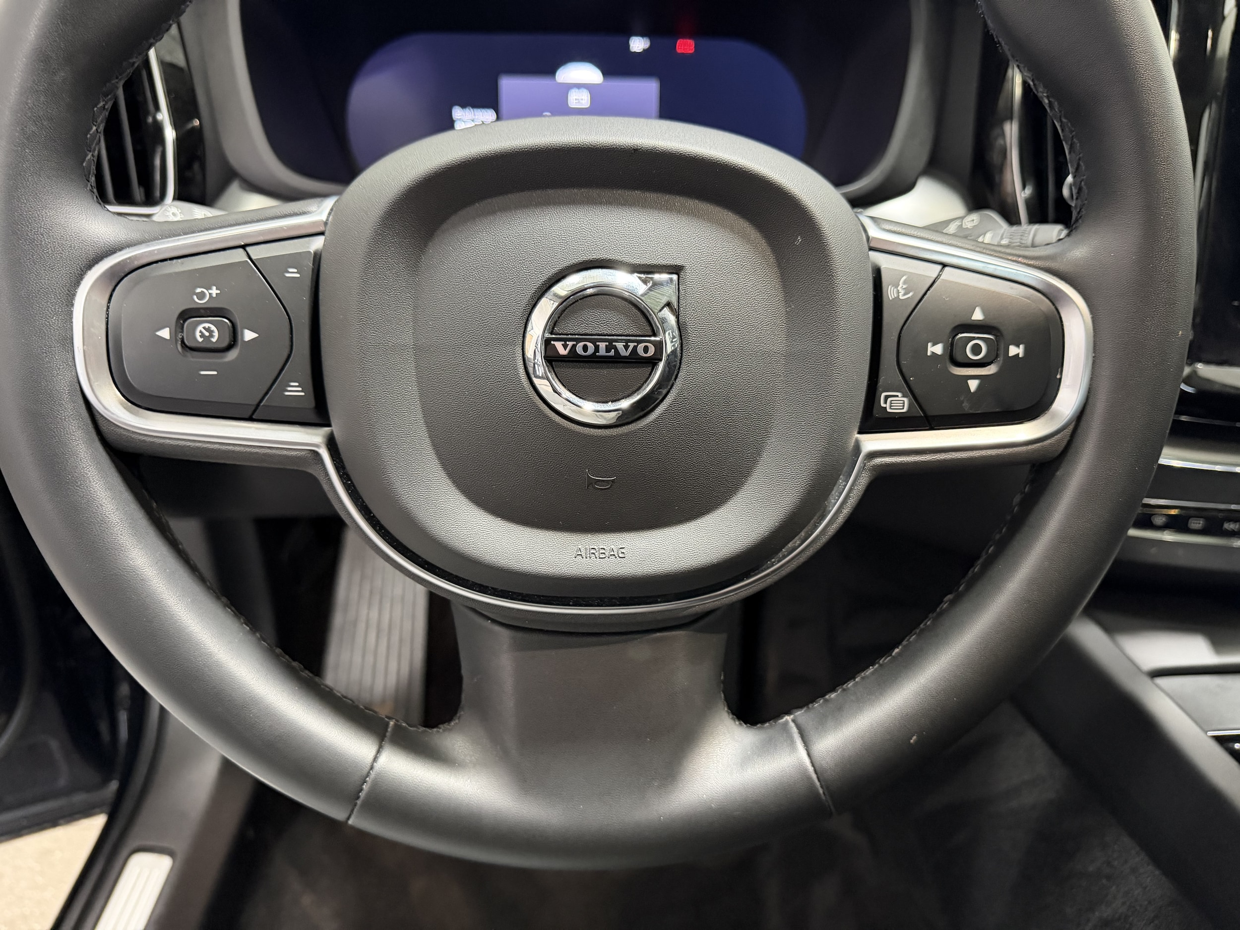 2023 Volvo XC60 Ultimate - Photo 14