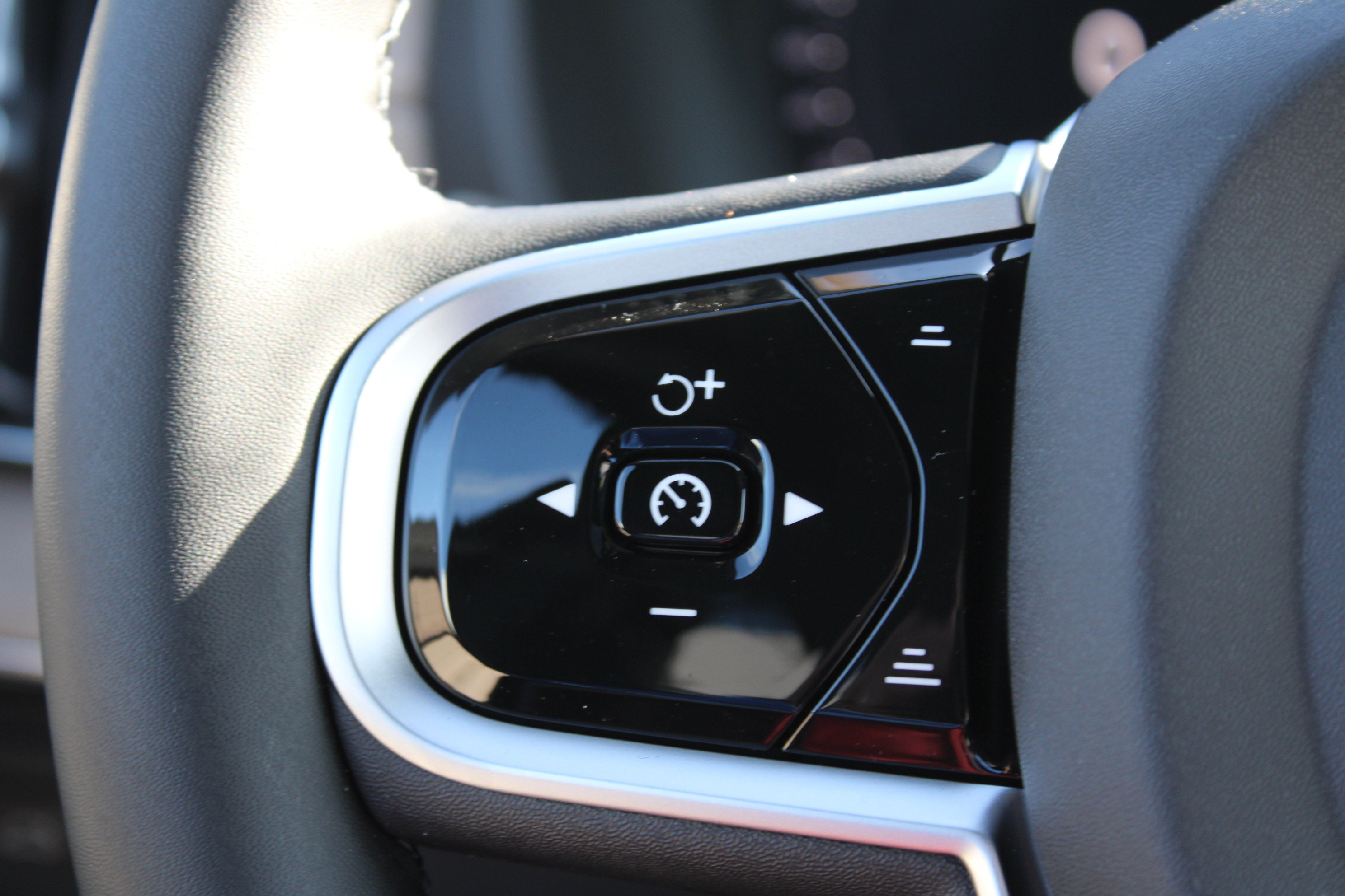 2026 Volvo XC90 Plus - Photo 22