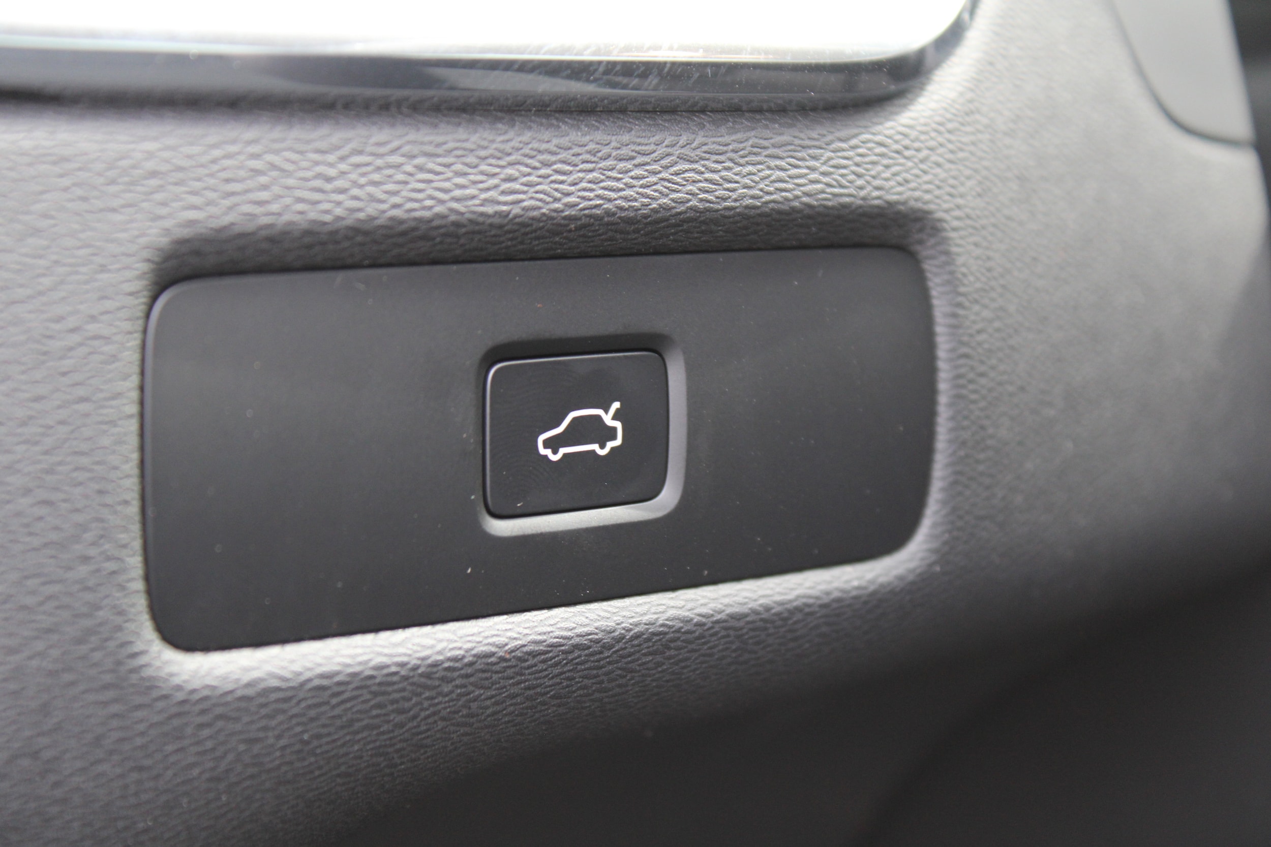 2026 Volvo XC60 Plus - Photo 27