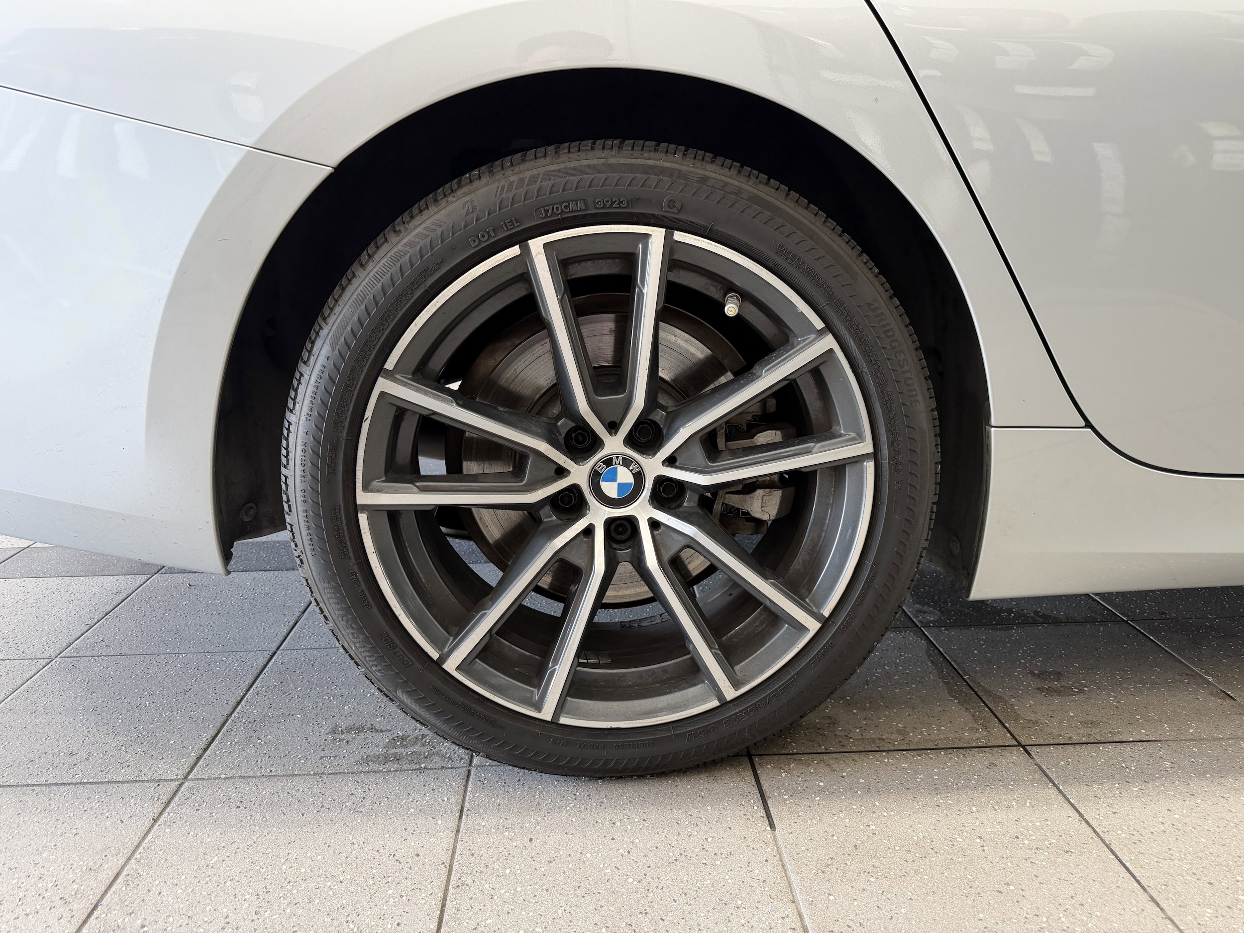2019 BMW 3 Series 330i - Photo 10