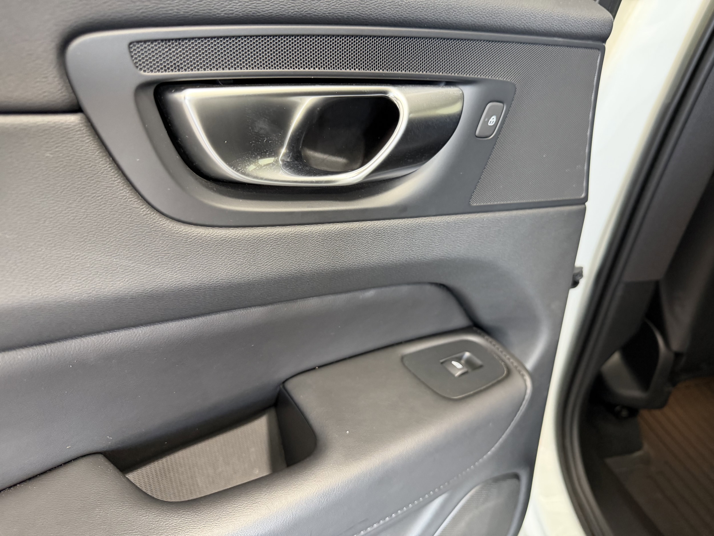 2023 Volvo XC60 Plus - Photo 26