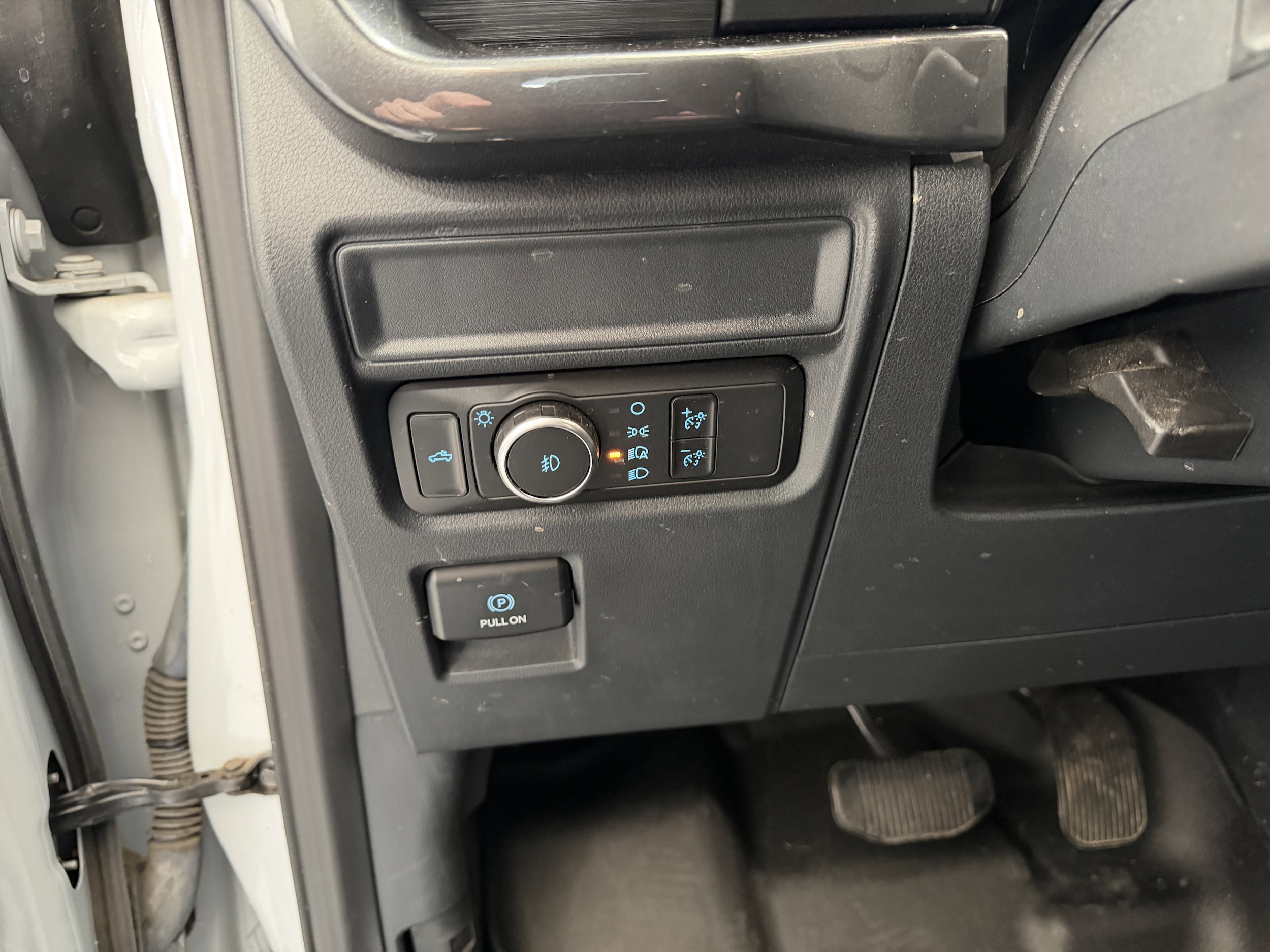 2022 Ford F-150 XL - Photo 14