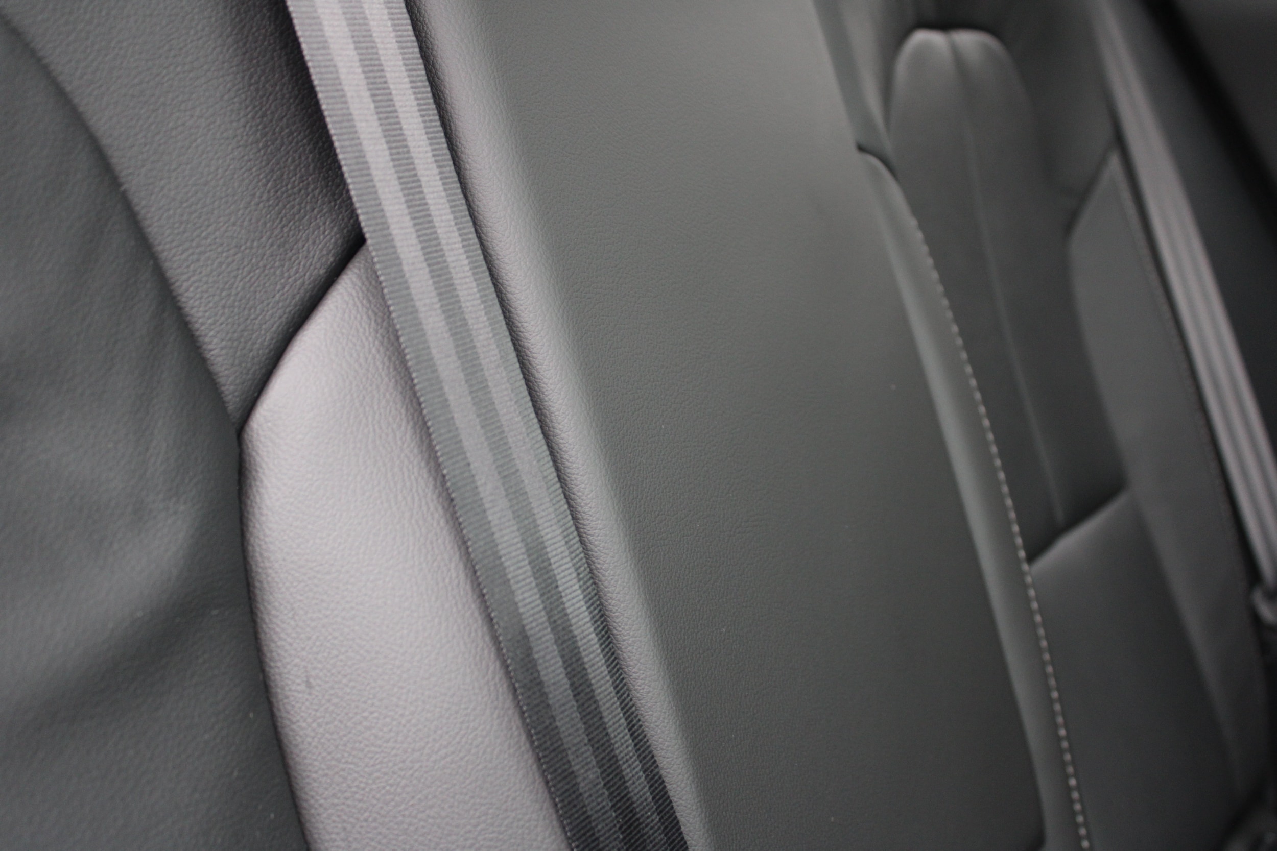 2026 Volvo XC40 Plus - Photo 45
