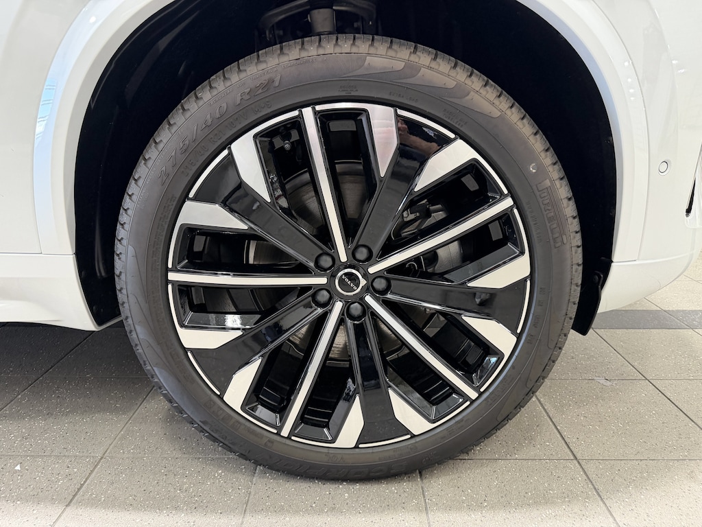 New 2026 Volvo XC90 B6 Plus 7-Seater SUV