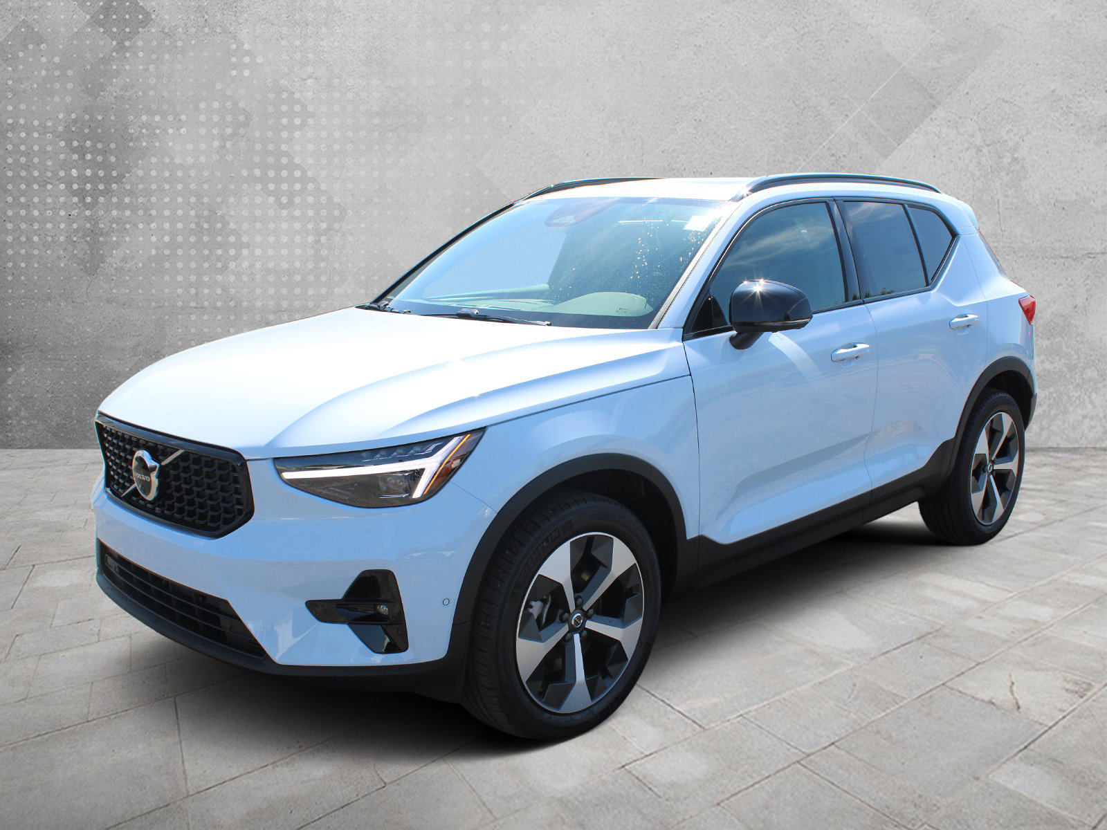 2026 Volvo XC40 Plus - Photo 6