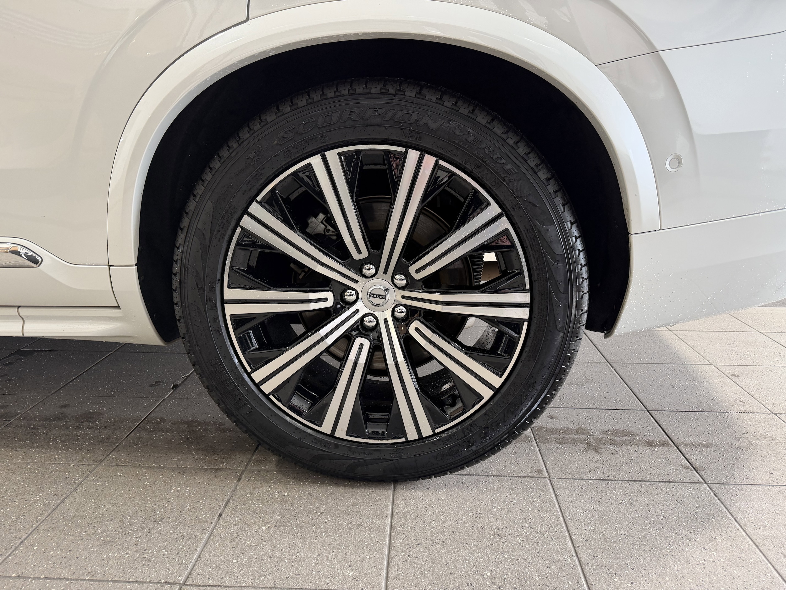 2023 Volvo XC90 Ultimate - Photo 7