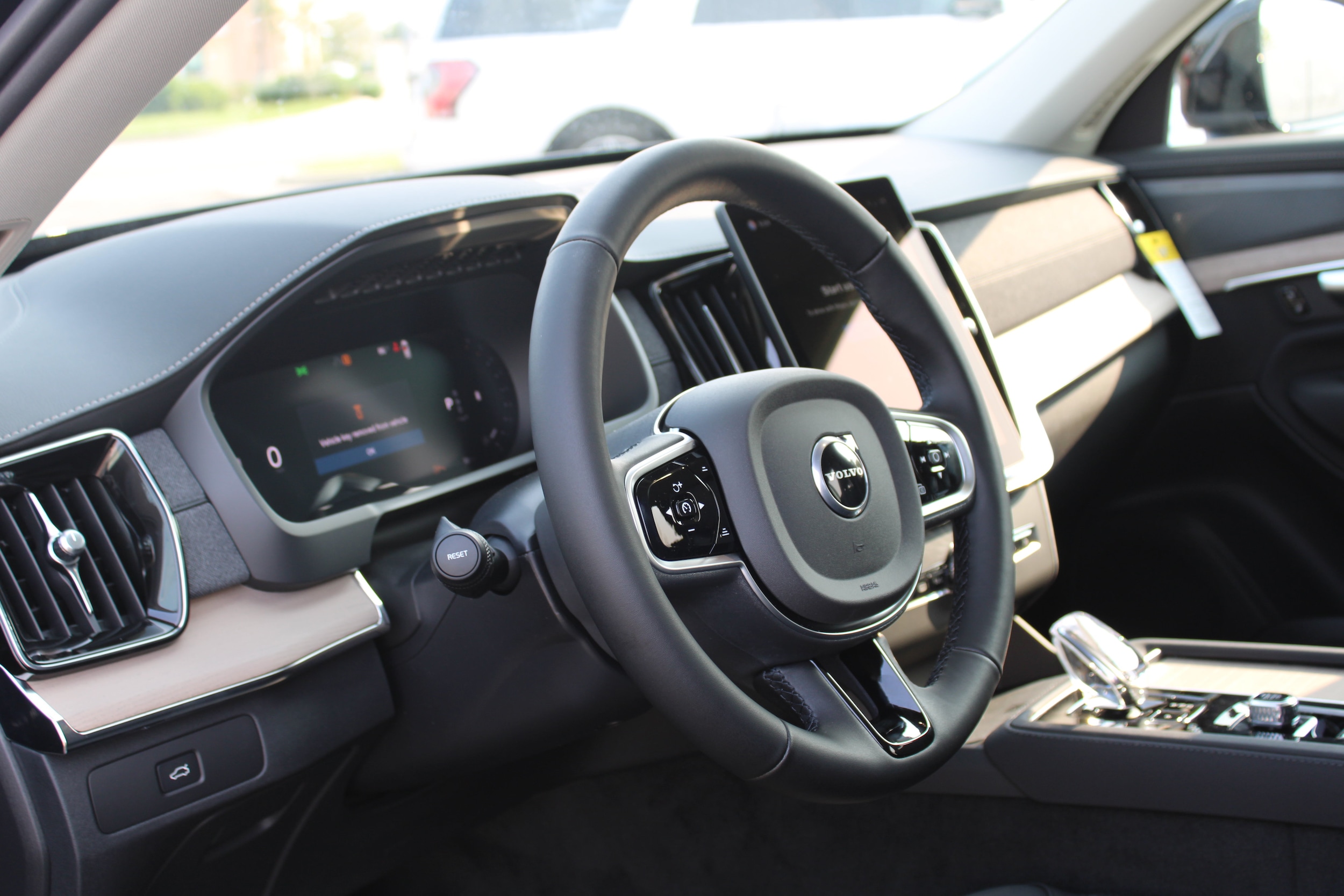 2026 Volvo XC90 Plus - Photo 57