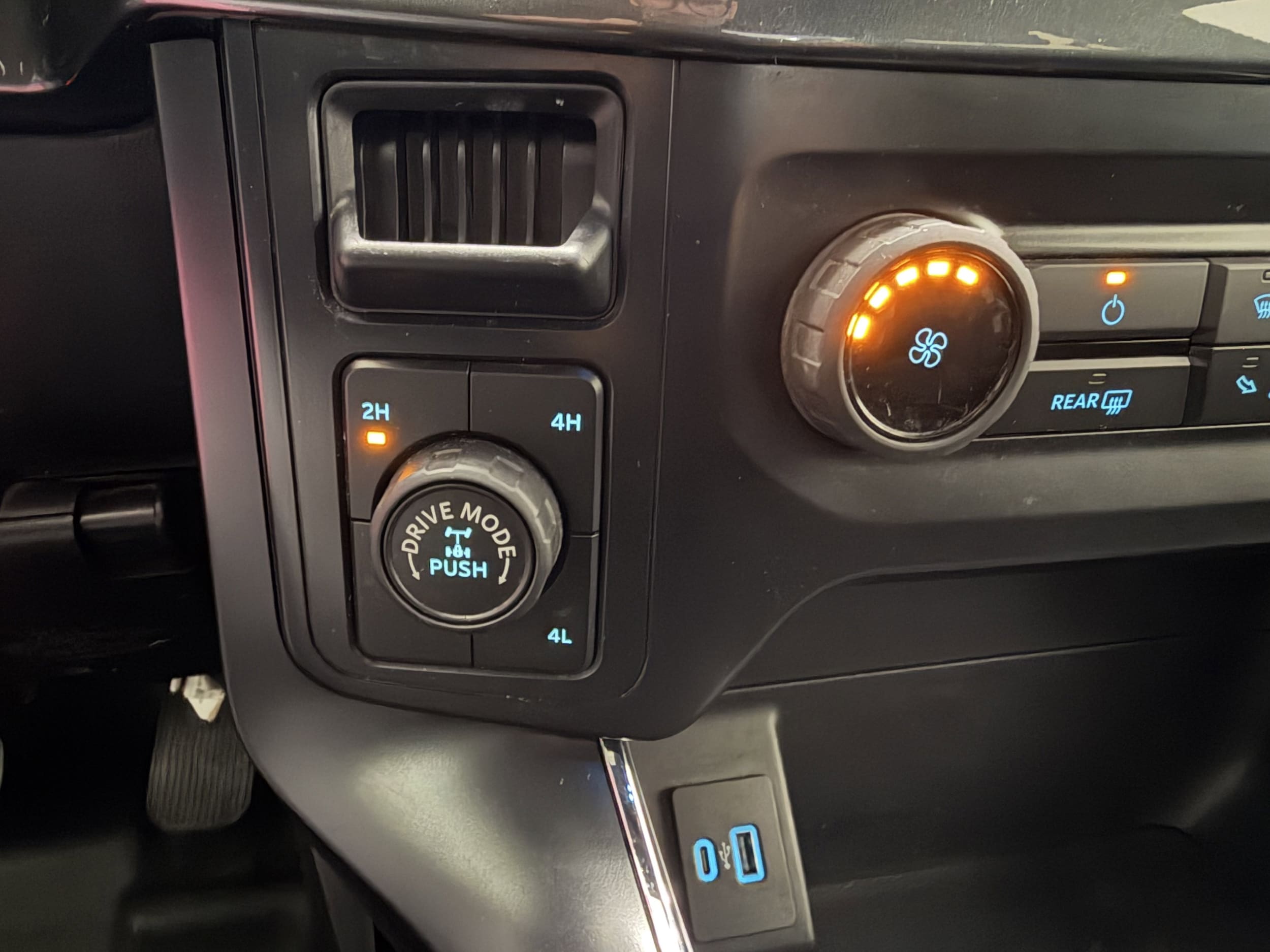 2022 Ford F-150 XL - Photo 21