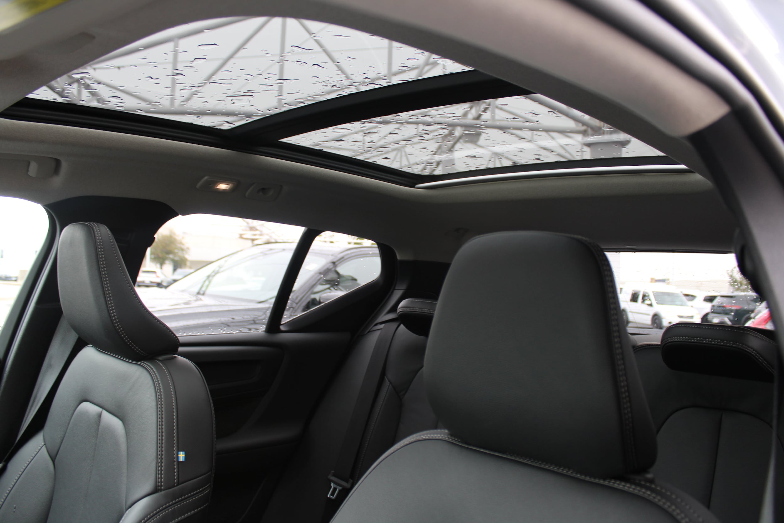2026 Volvo XC40 Plus - Photo 14