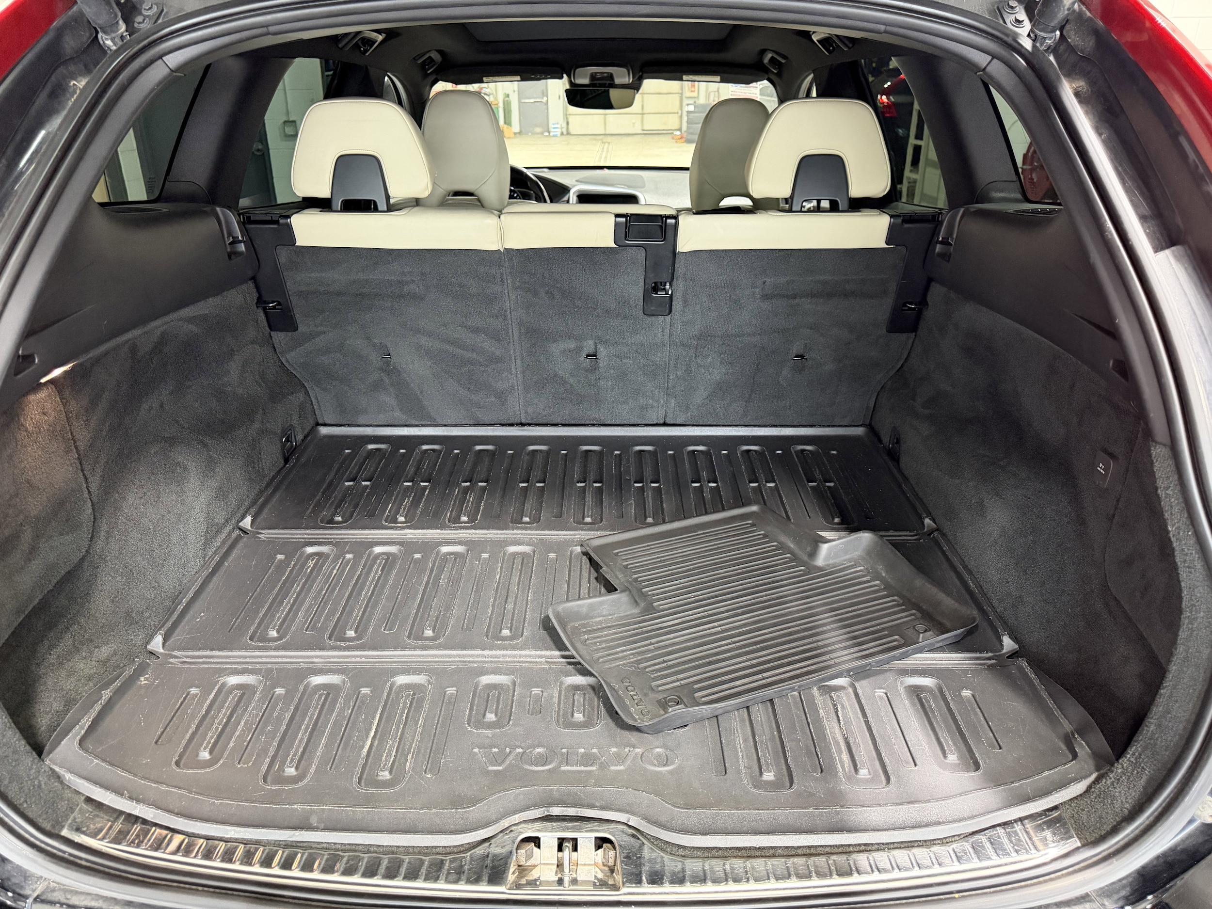 2015 Volvo XC60 T6 Platinum - Photo 29