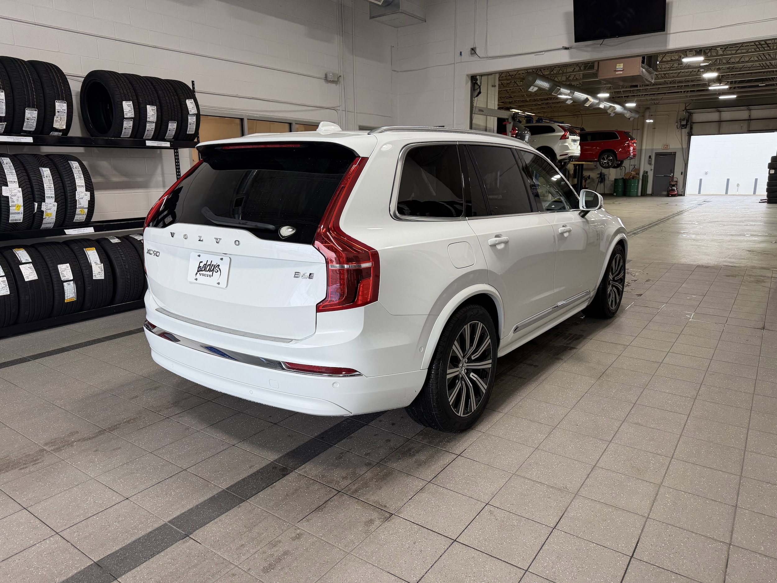 2023 Volvo XC90 Ultimate - Photo 9
