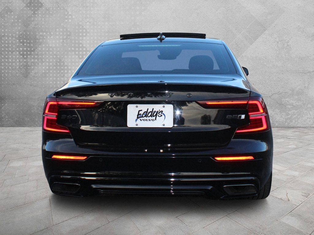 Certified 2022 Volvo S60 B5 Black Edition R-Design 4dr Car