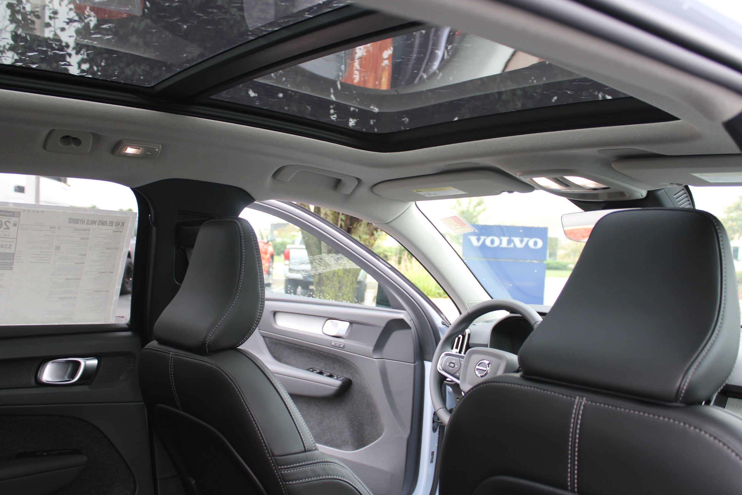 2026 Volvo XC40 Plus - Photo 46