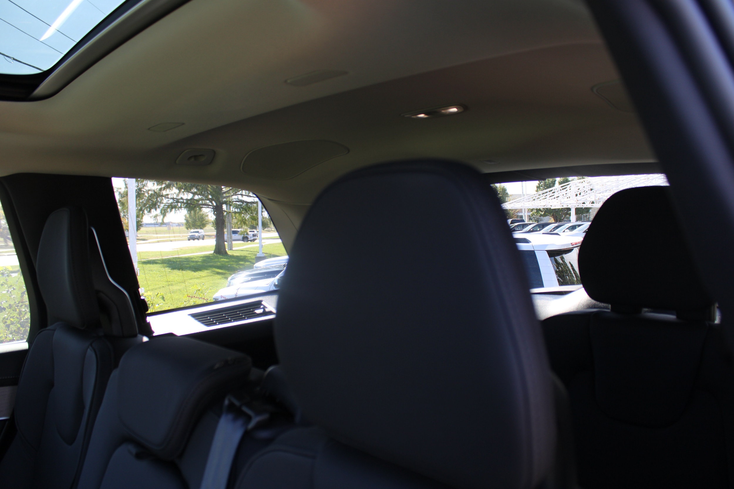 2026 Volvo XC90 Plus - Photo 36