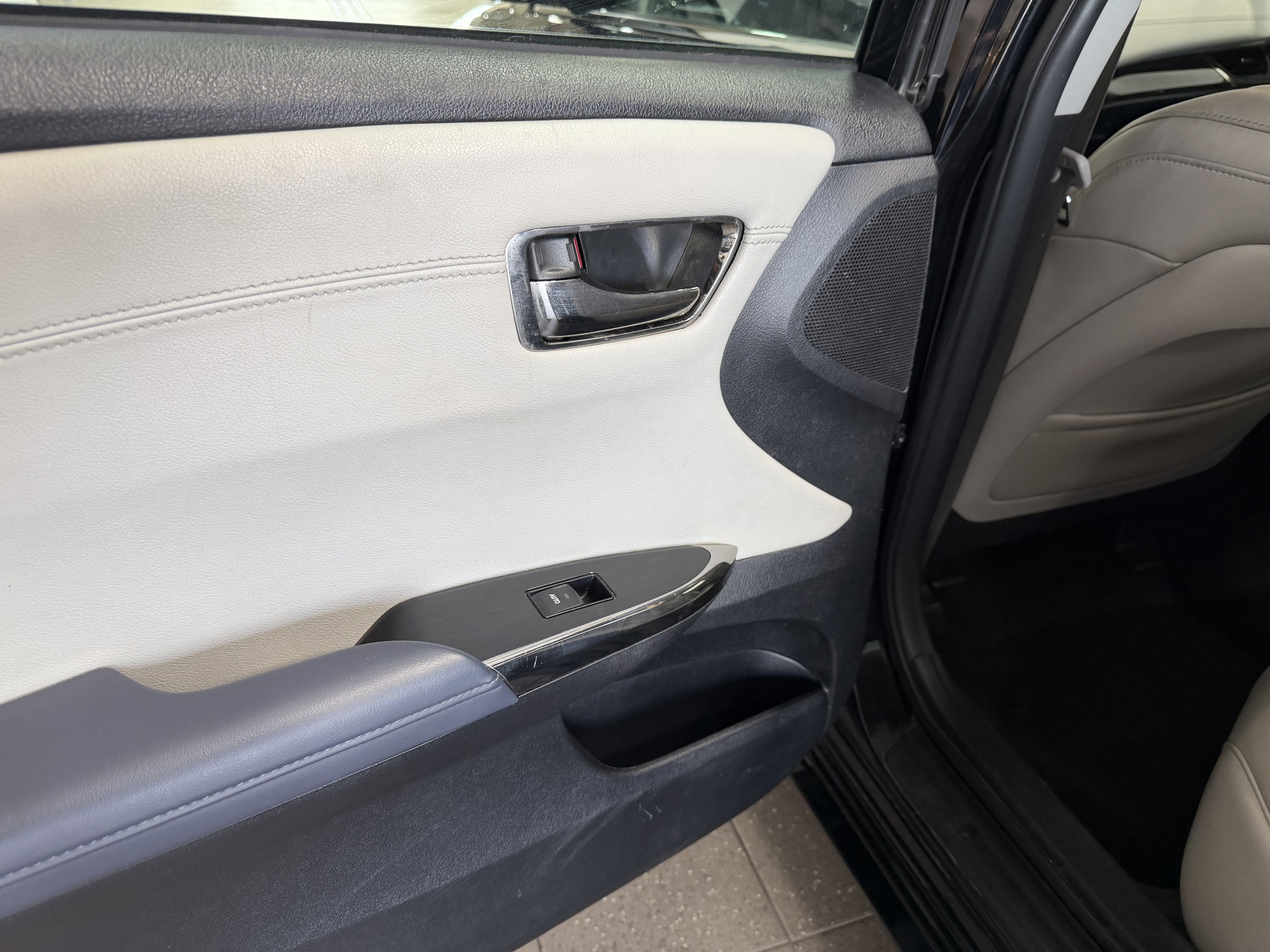 2014 Toyota Avalon XLE Premium - Photo 21