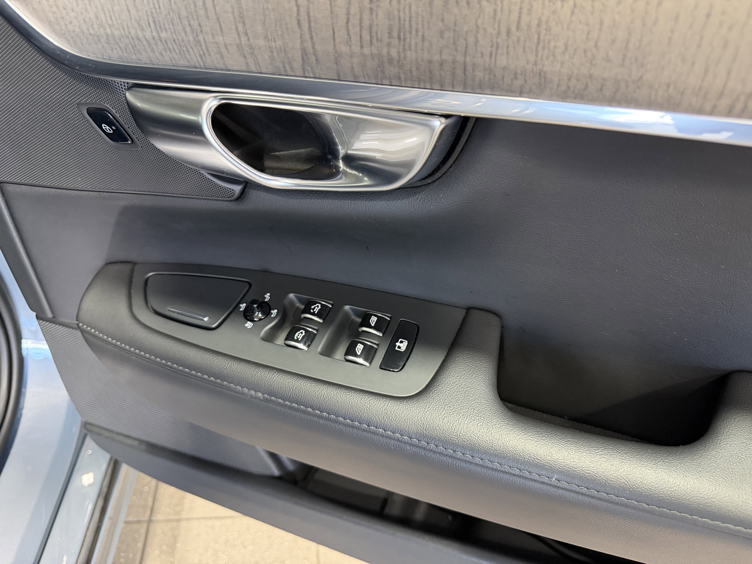 2023 Volvo S90 Plus - Photo 26