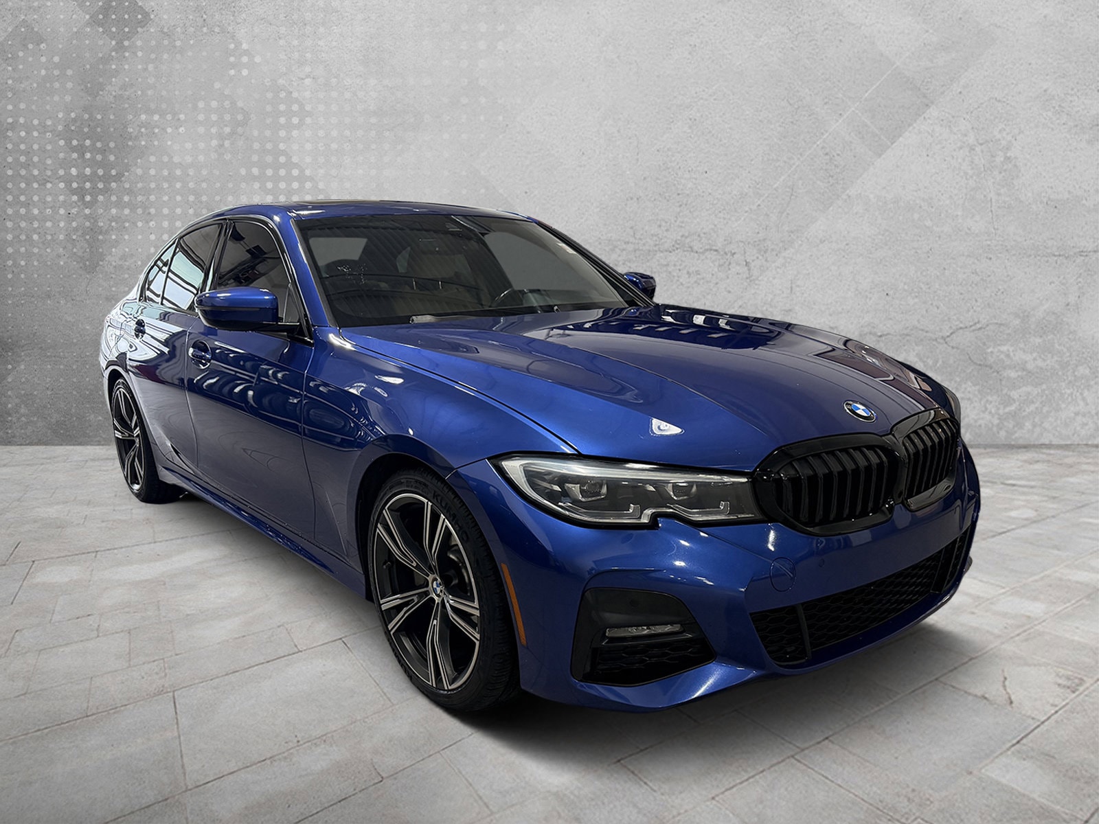 2022 BMW 3 Series 330i Sedan's photo