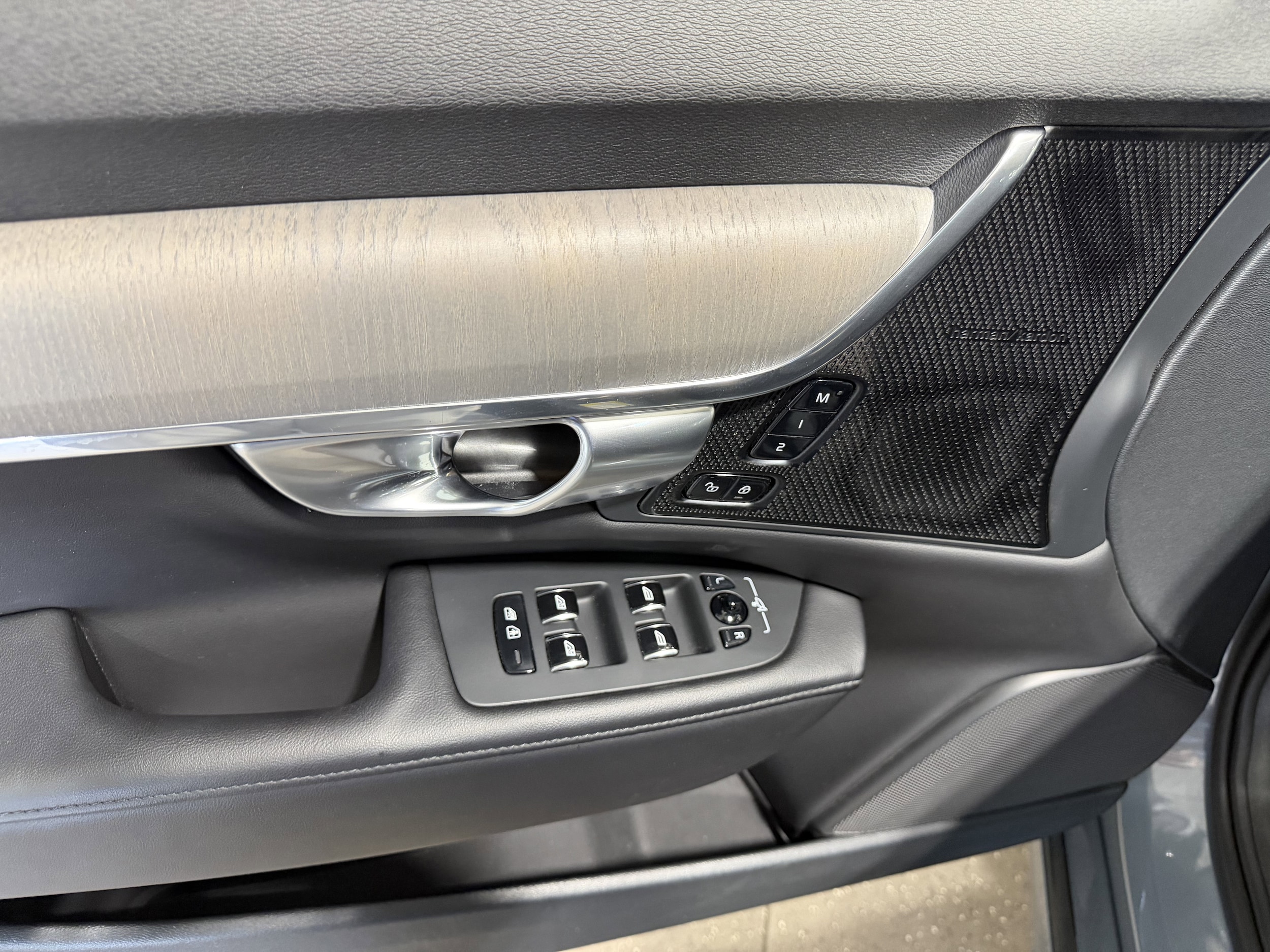 2023 Volvo S90 Plus - Photo 11