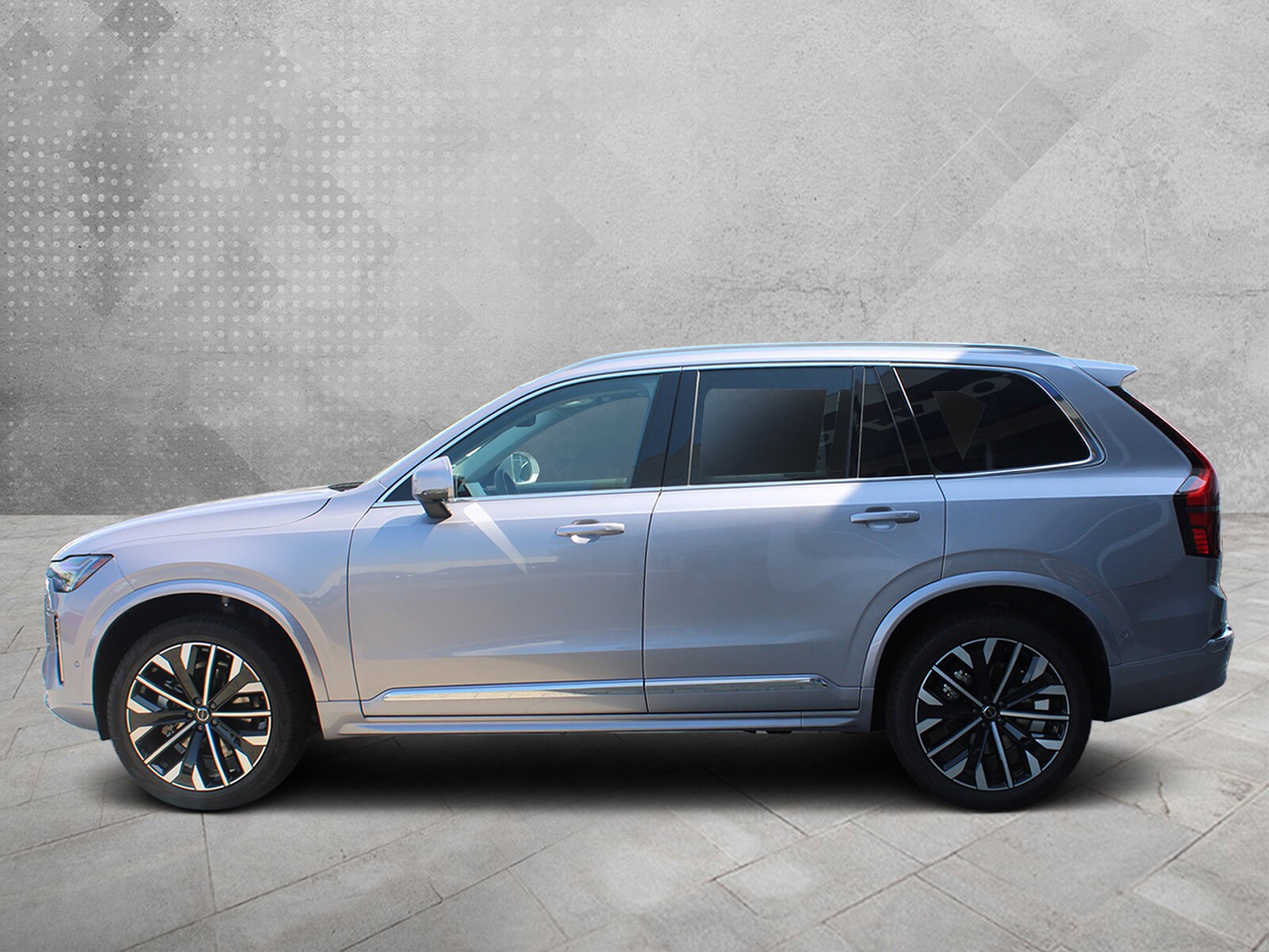 2026 Volvo XC90 B5 Plus photo 3