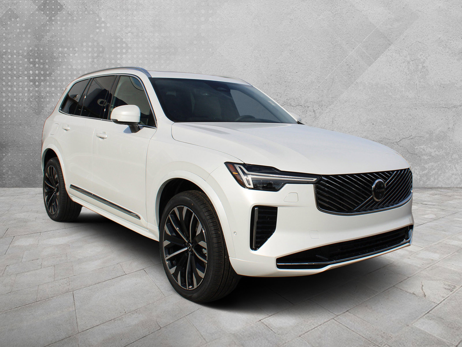 2026 Volvo XC90 Plus's photo