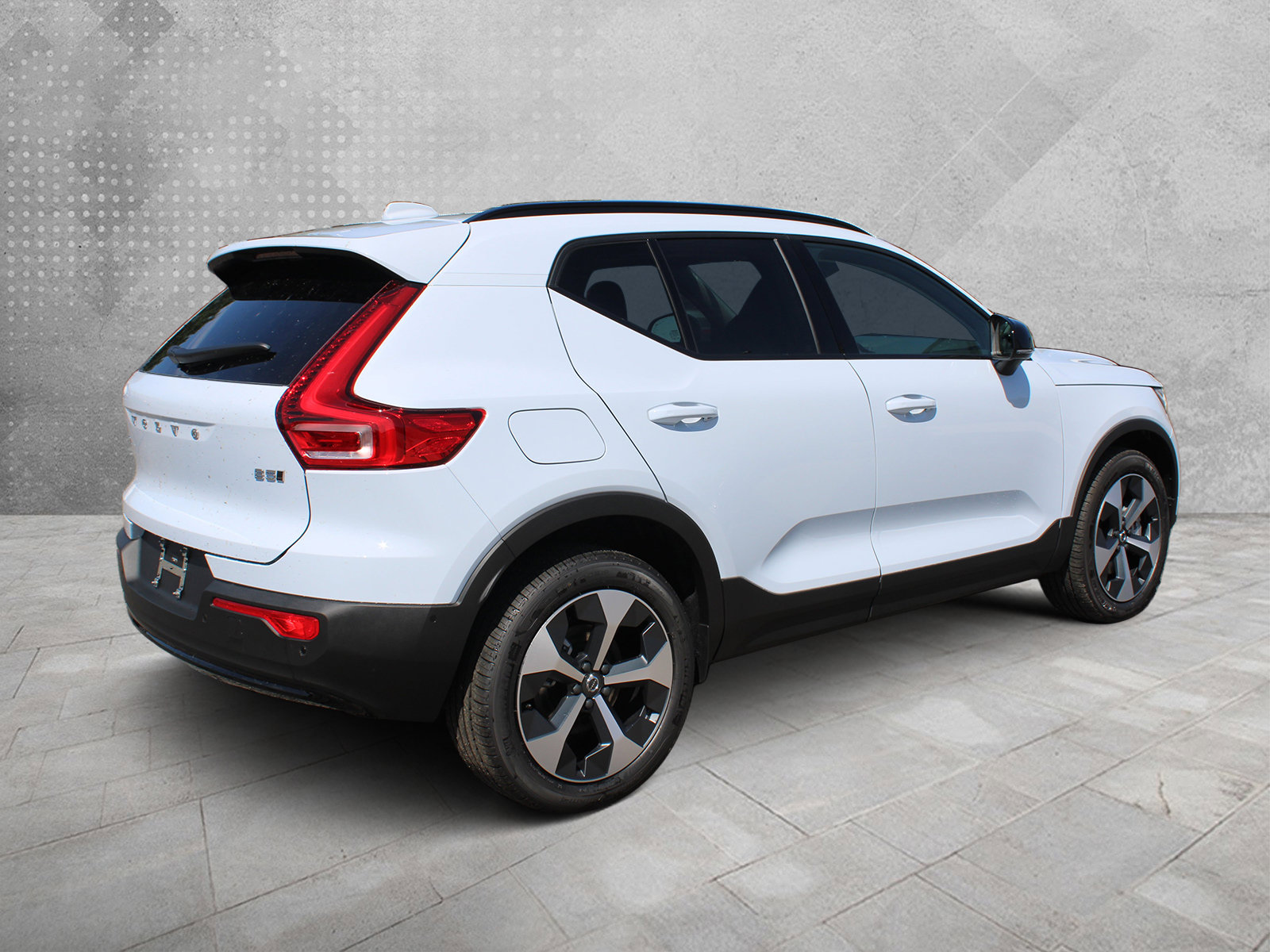 2026 Volvo XC40 Plus - Photo 3