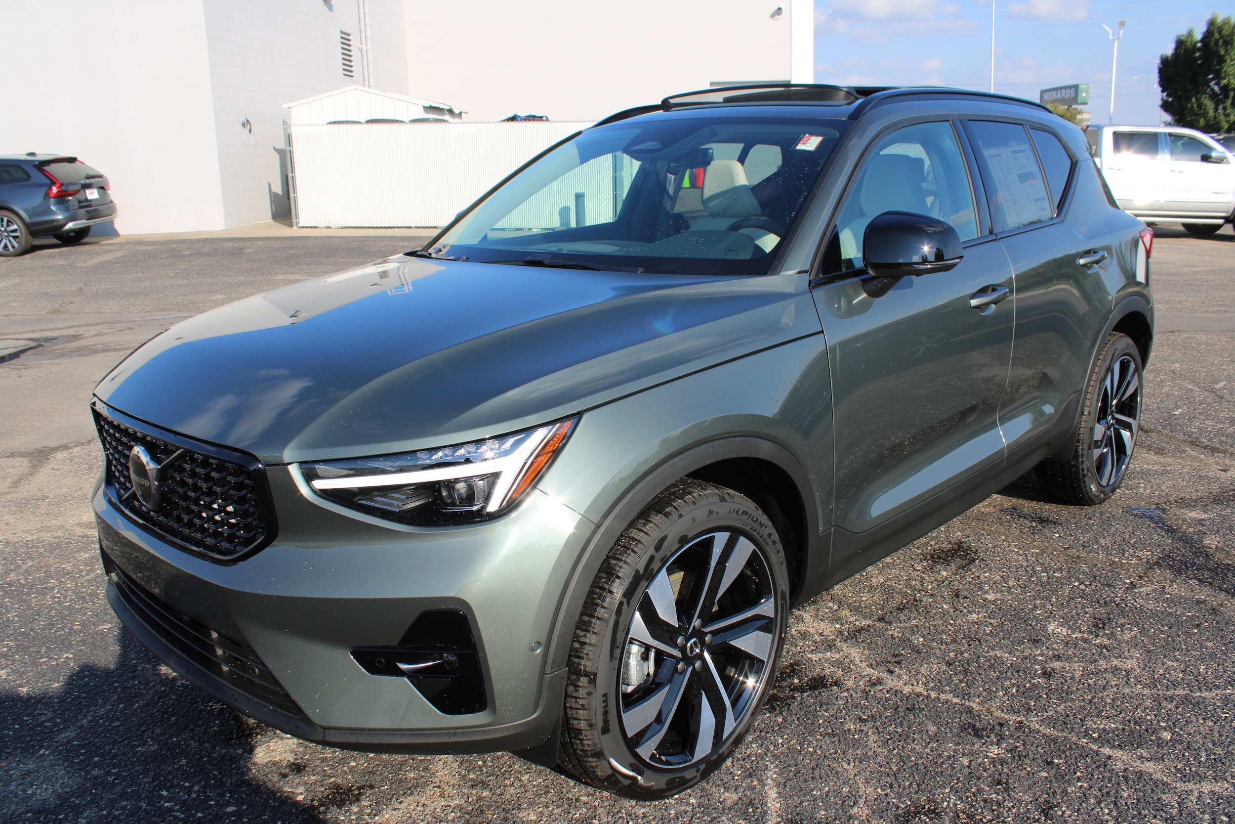 2026 Volvo XC40 Ultra - Photo 7