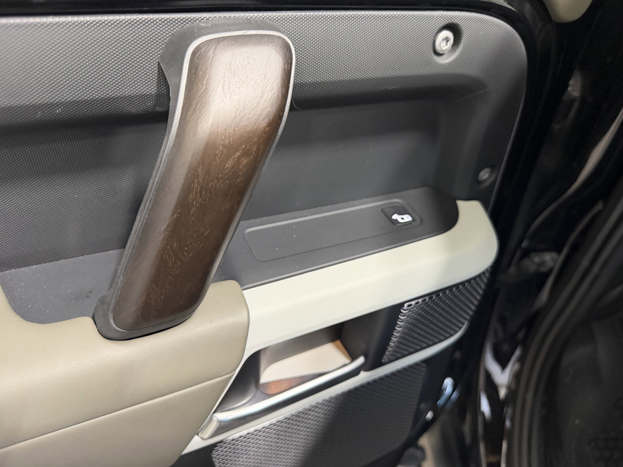 2022 Land Rover Defender X-Dynamic HSE - Photo 27
