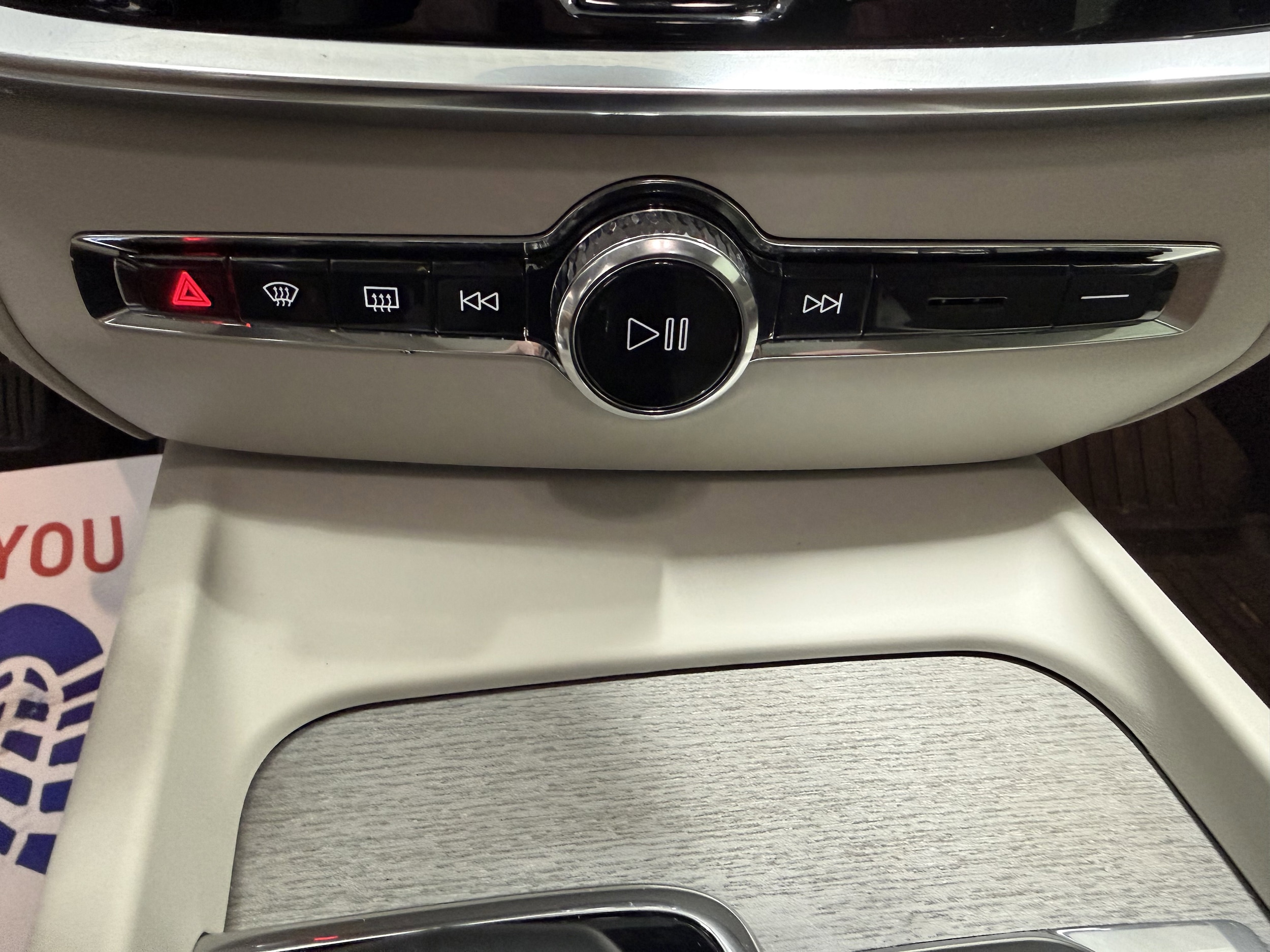 2023 Volvo S60 Ultimate - Photo 19