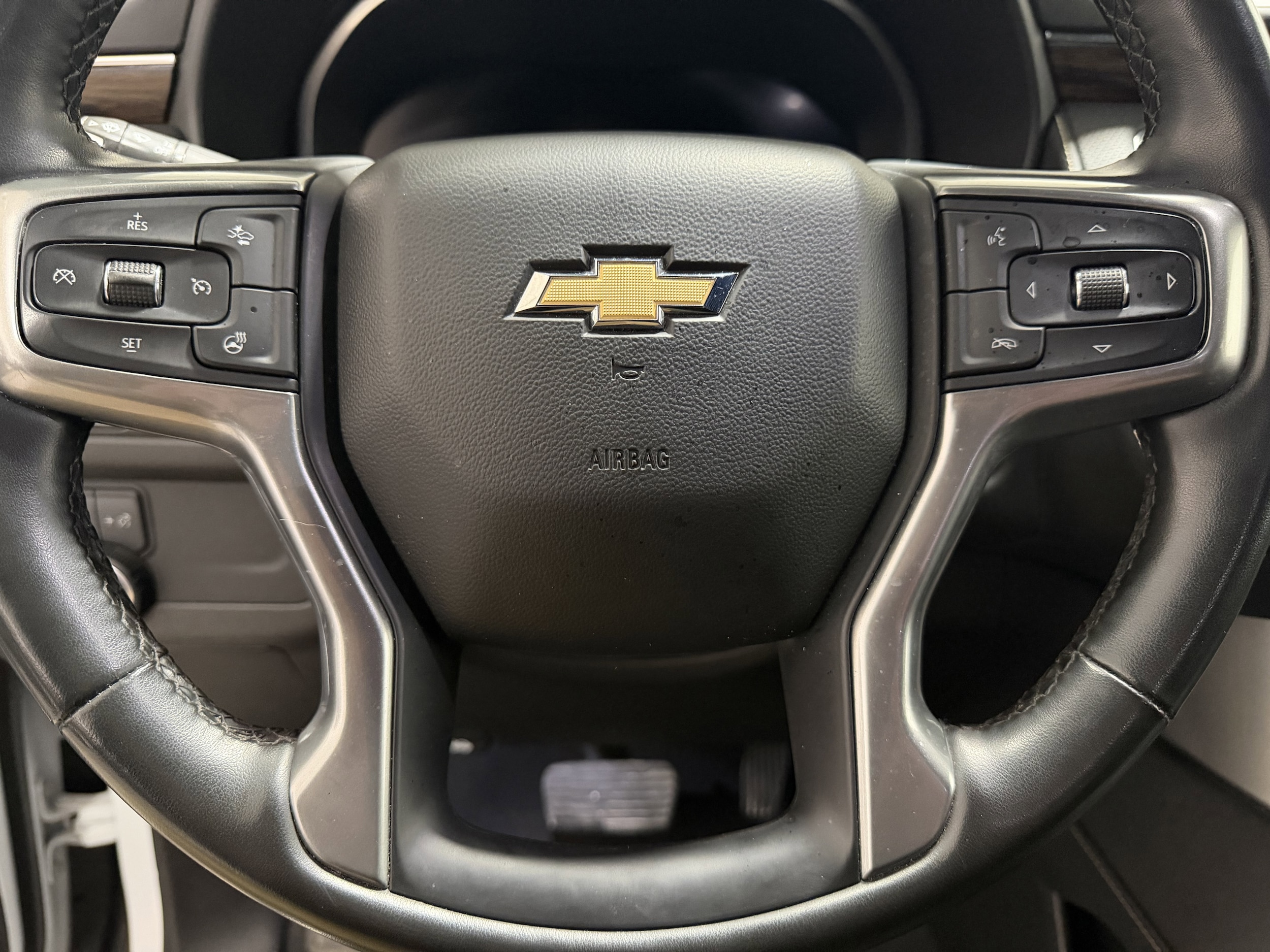 2023 Chevrolet Suburban Premier - Photo 13