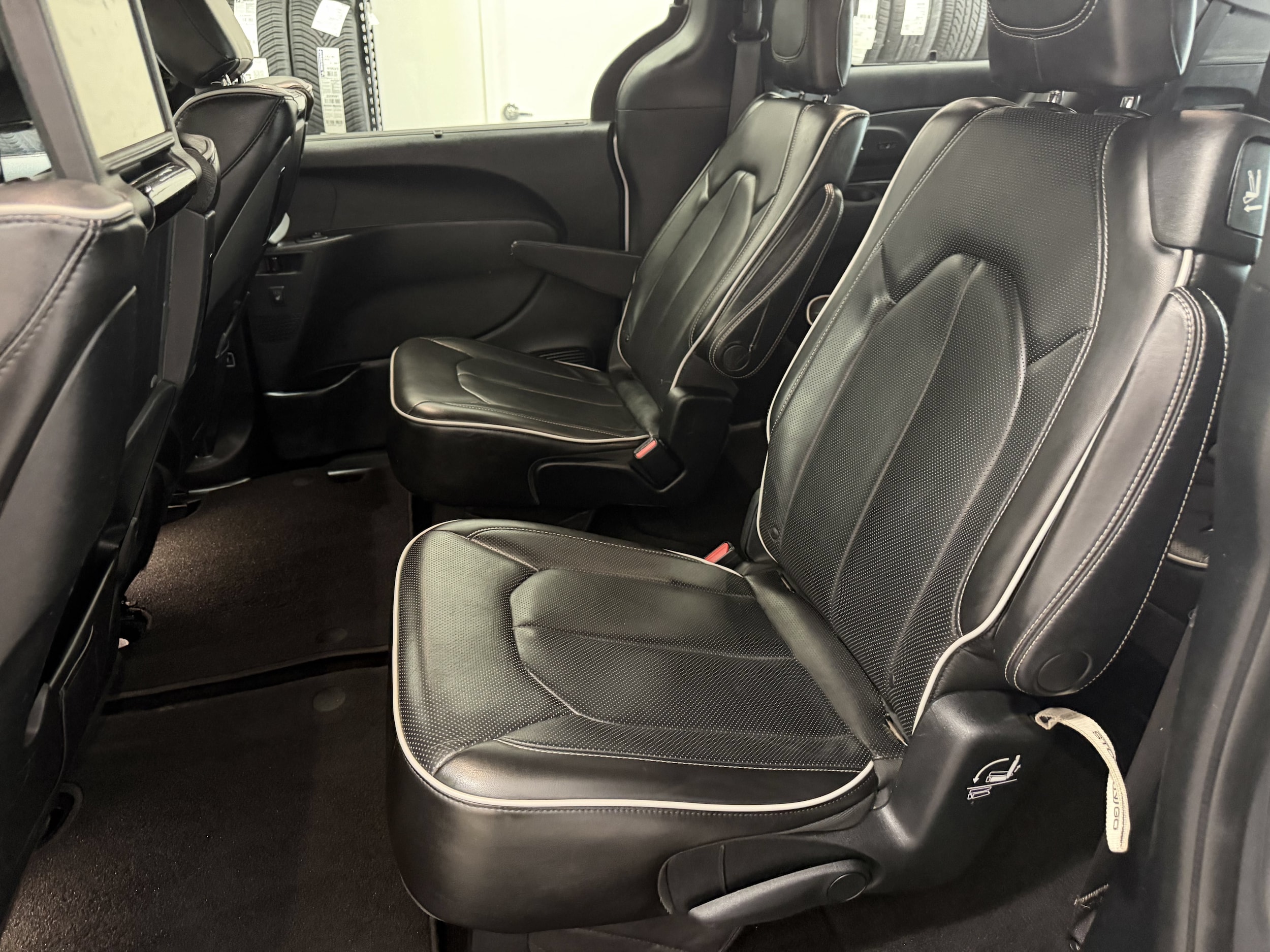 2018 Chrysler Pacifica Limited - Photo 25