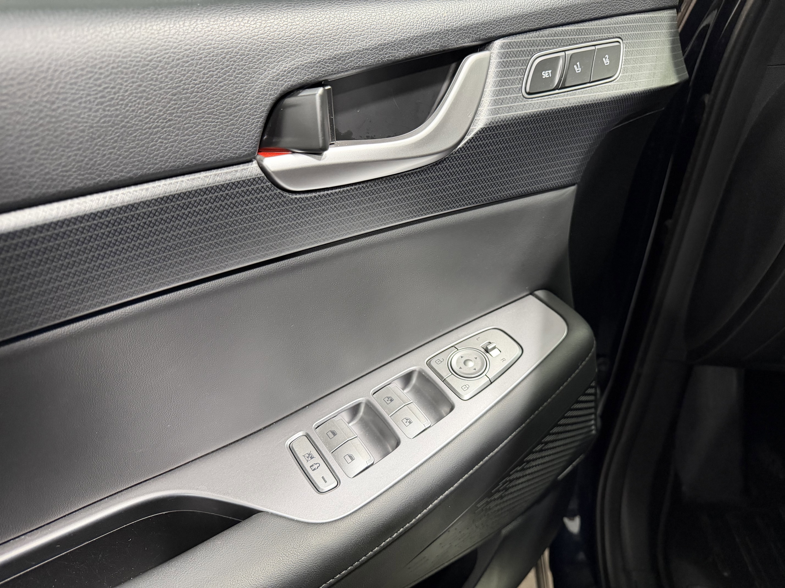 2023 Hyundai Palisade Limited - Photo 9