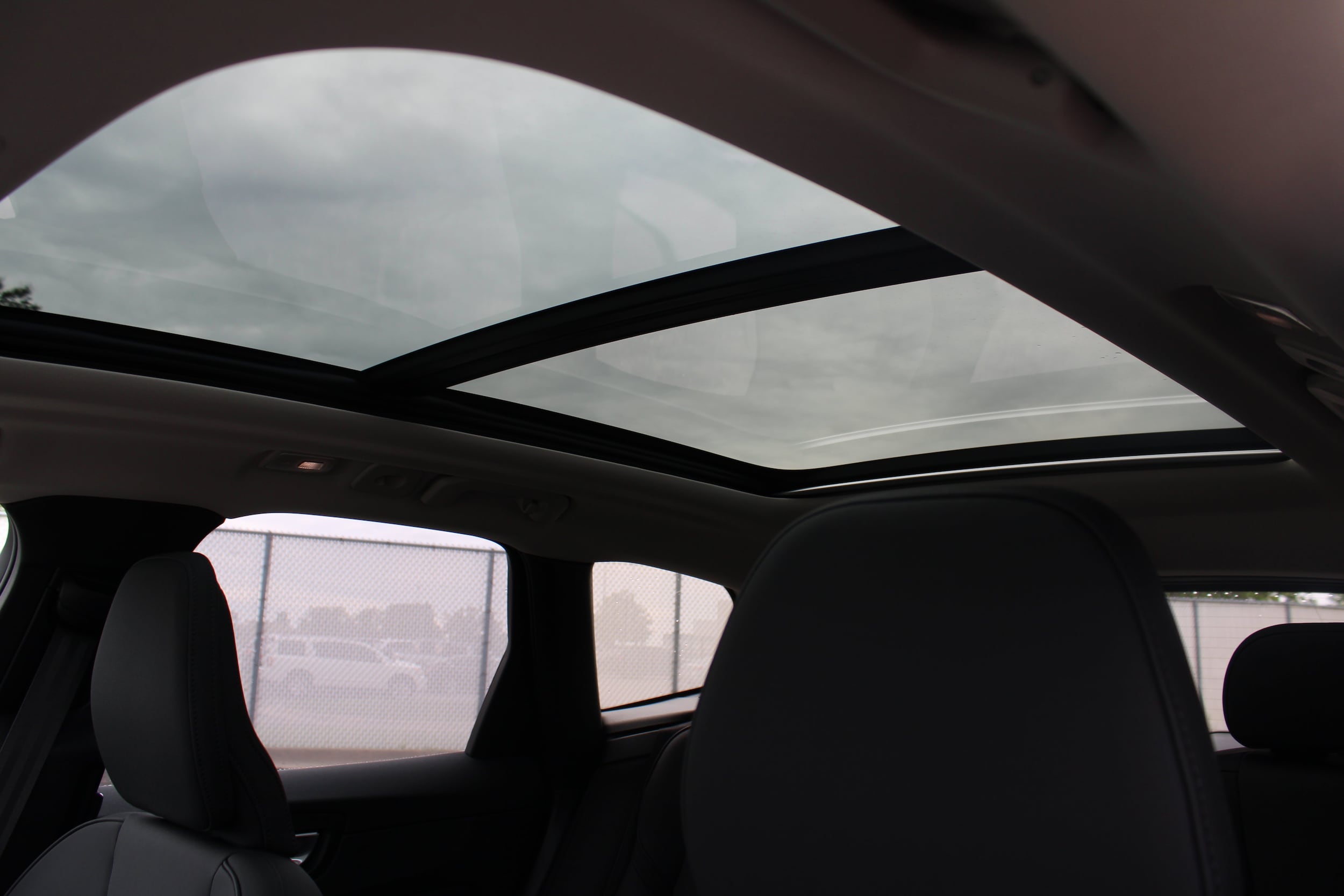 2026 Volvo XC60 Plus - Photo 18
