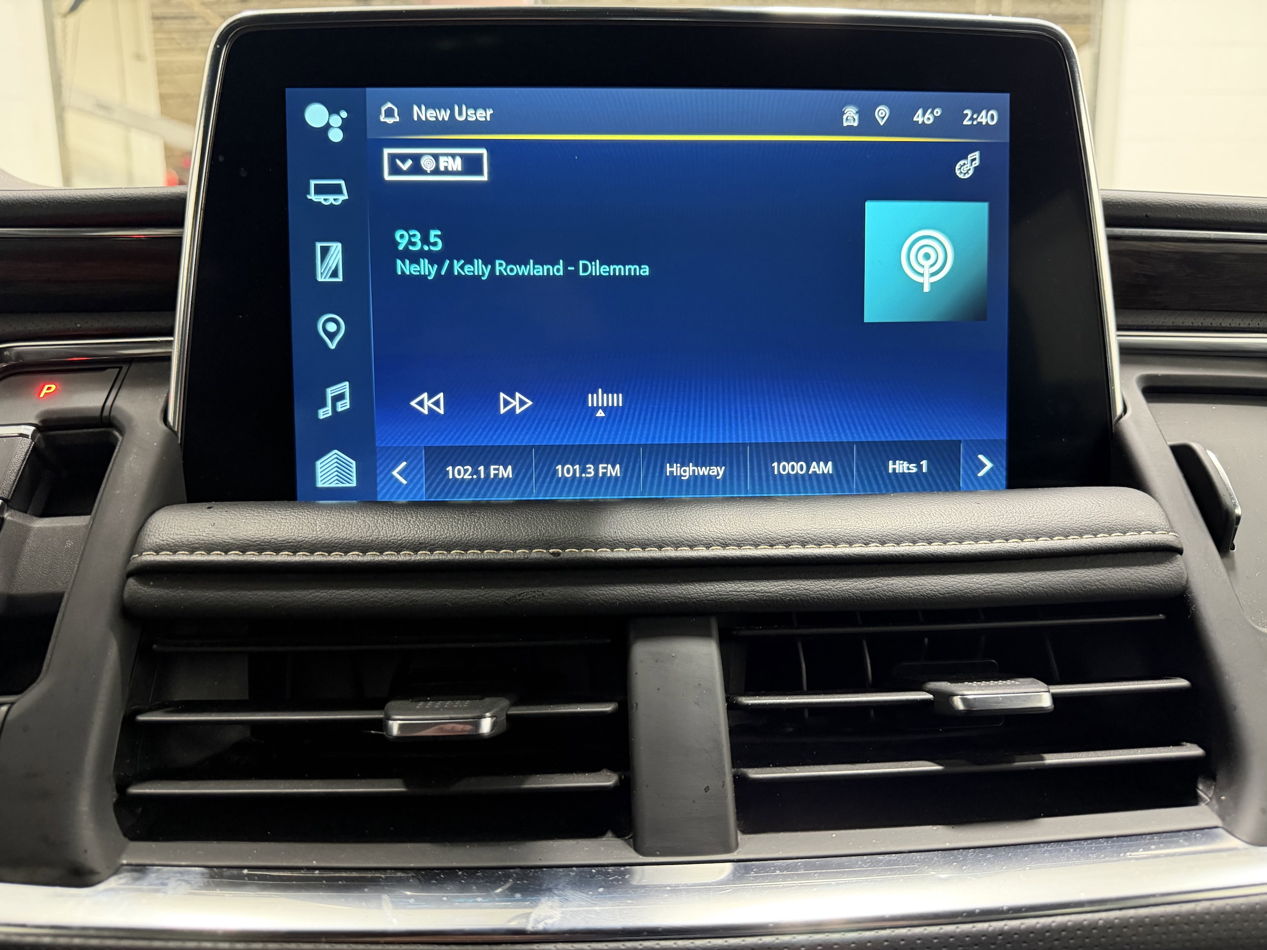 2023 Chevrolet Suburban Premier - Photo 16