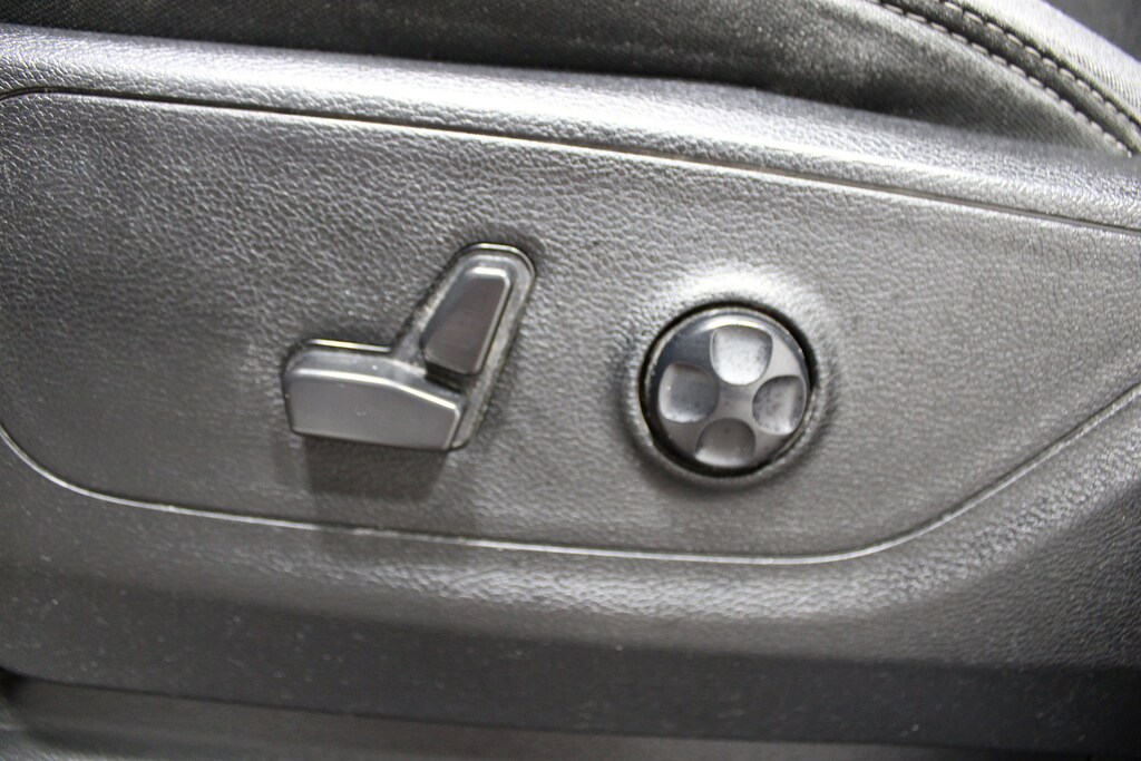 Used 2021 Ram 1500 Big Horn/Lone Star Big Horn 4x4 Crew Cab 57 Box