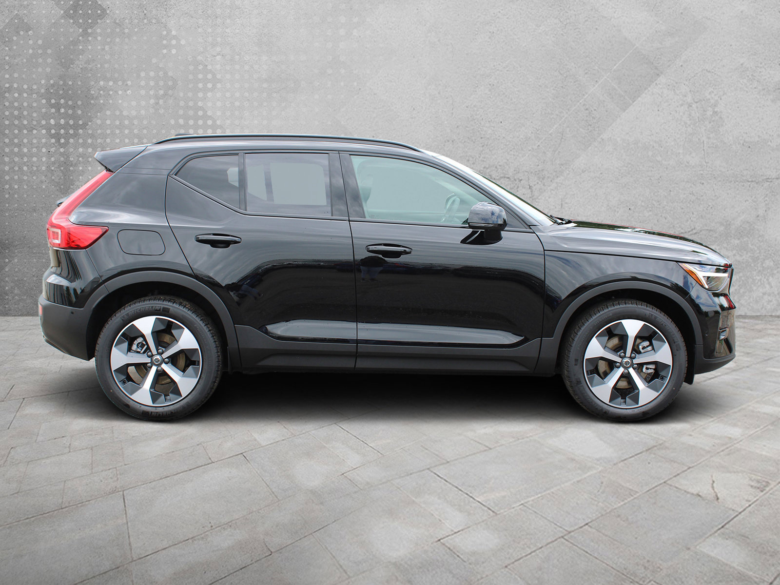2026 Volvo XC40 Plus - Photo 5