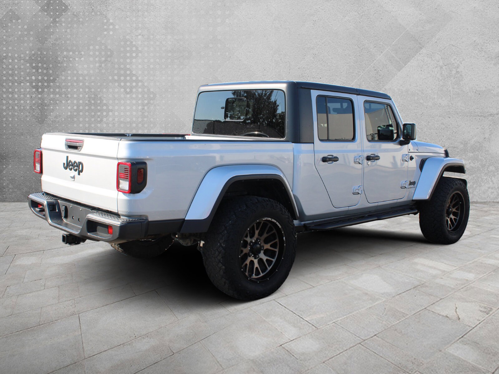 2022 Jeep Gladiator Altitude photo 2