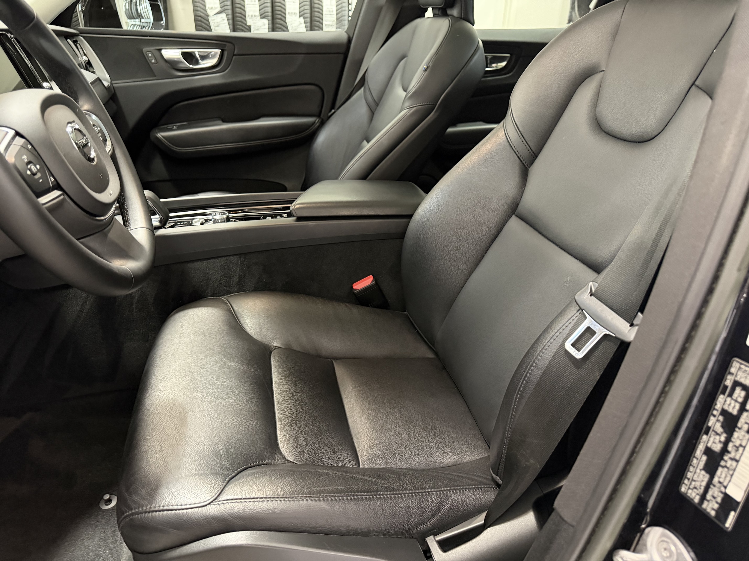 2023 Volvo XC60 Ultimate - Photo 12