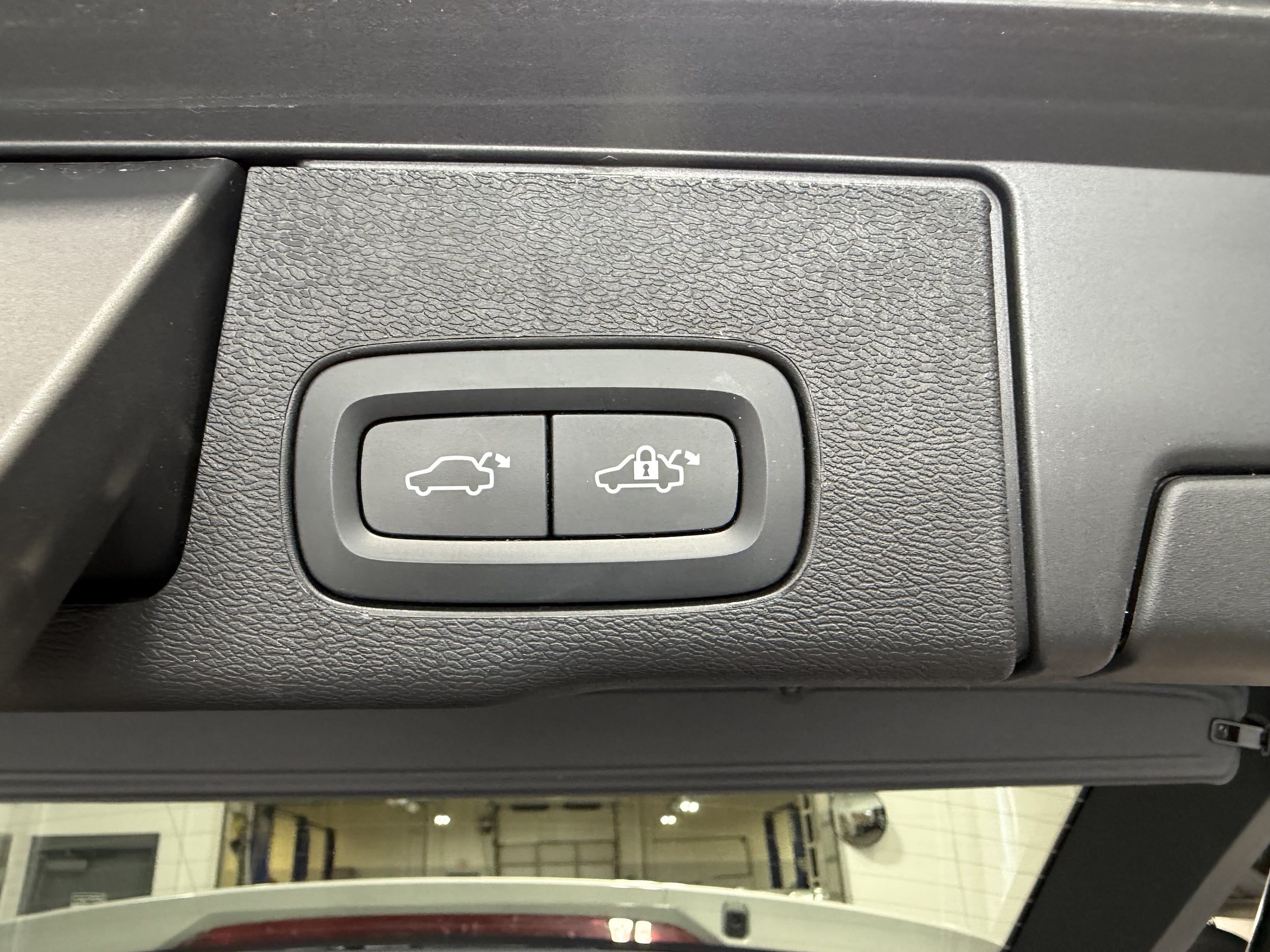 2023 Volvo XC60 Ultimate - Photo 28