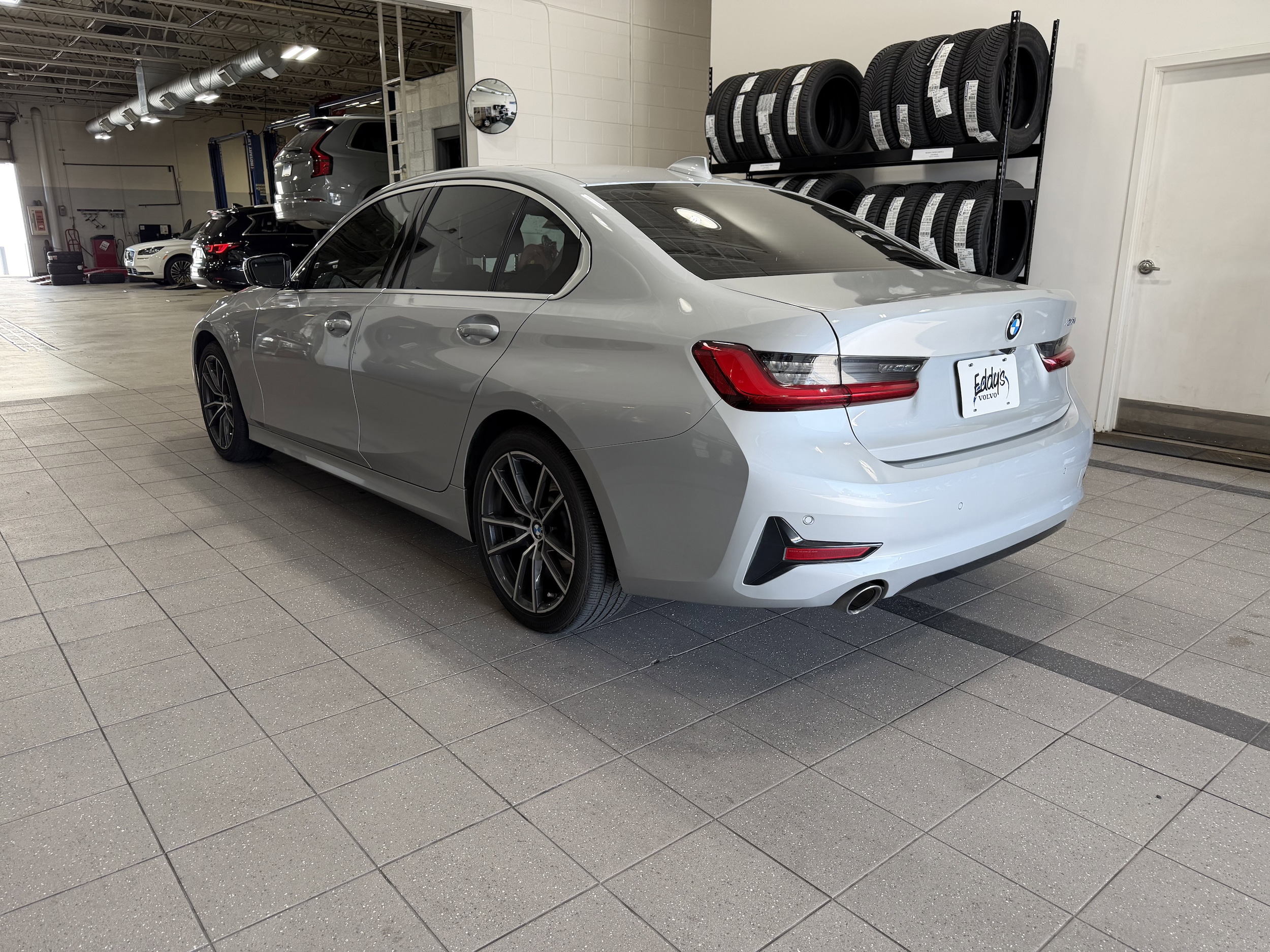 2019 BMW 3 Series 330i - Photo 6