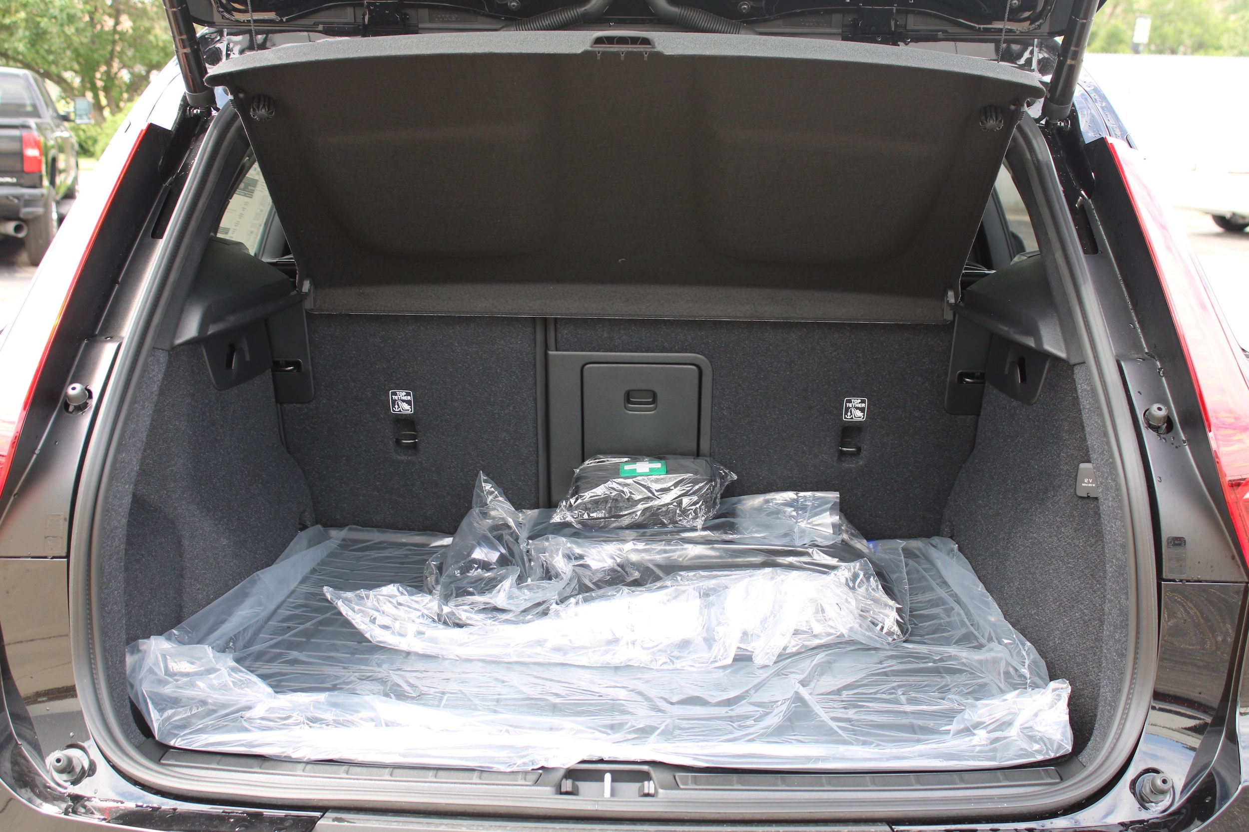 2026 Volvo XC40 Plus - Photo 44