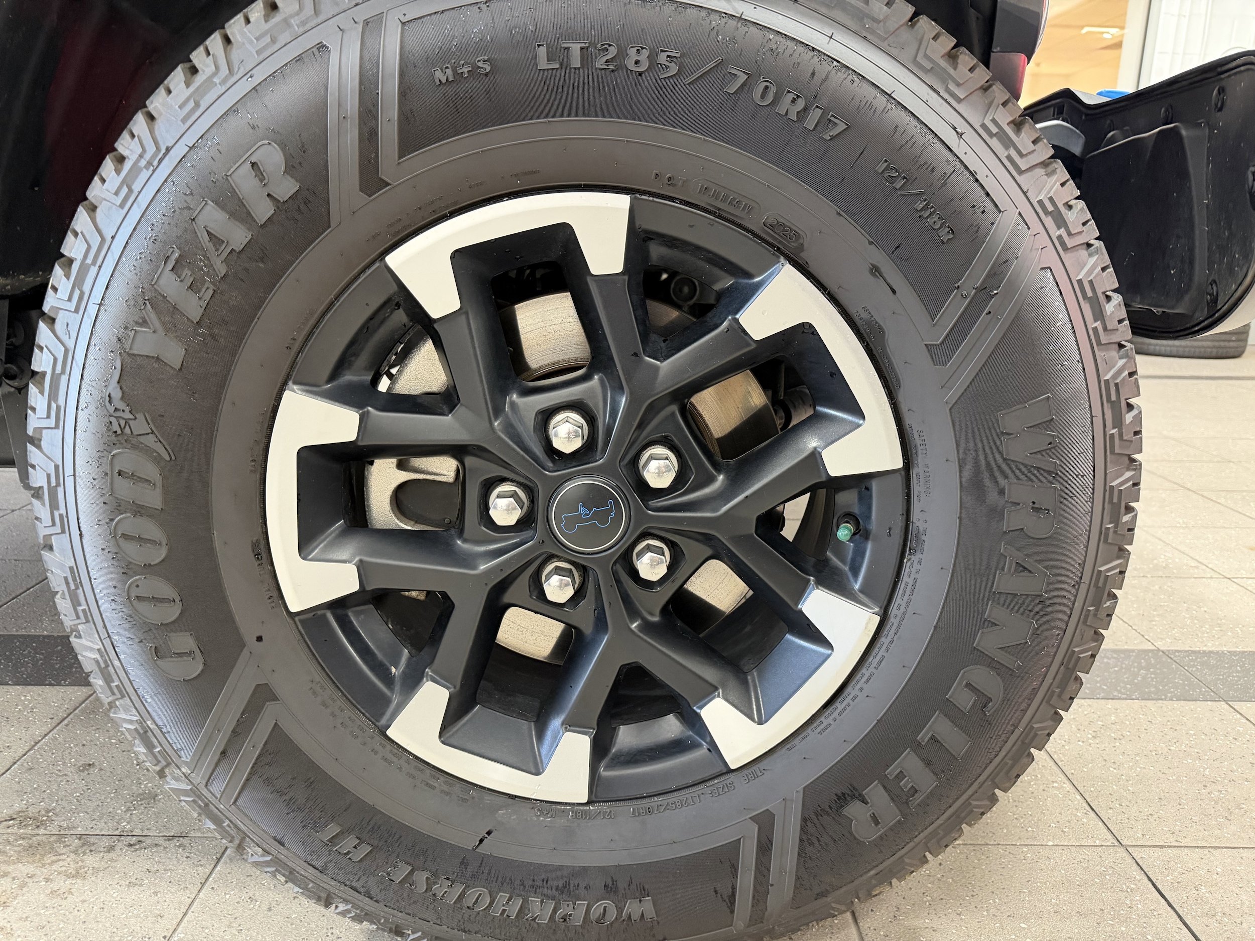 1C4RJXR69RW241280