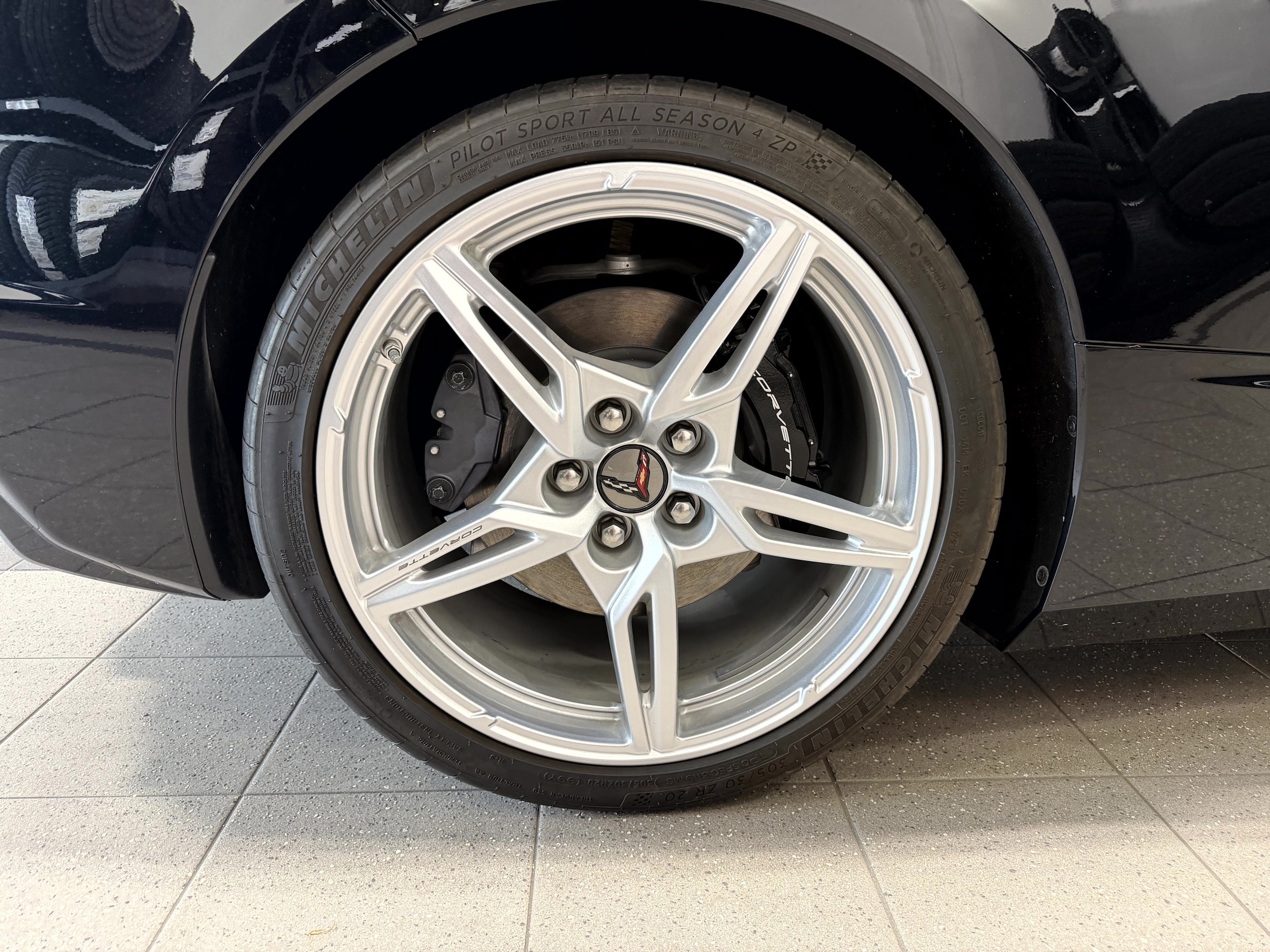 2023 Chevrolet Corvette 1LT - Photo 14