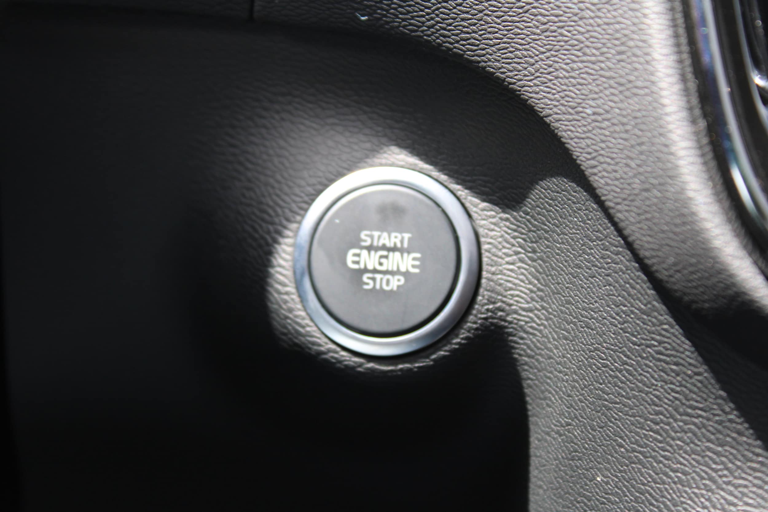 2026 Volvo XC40 Plus - Photo 29